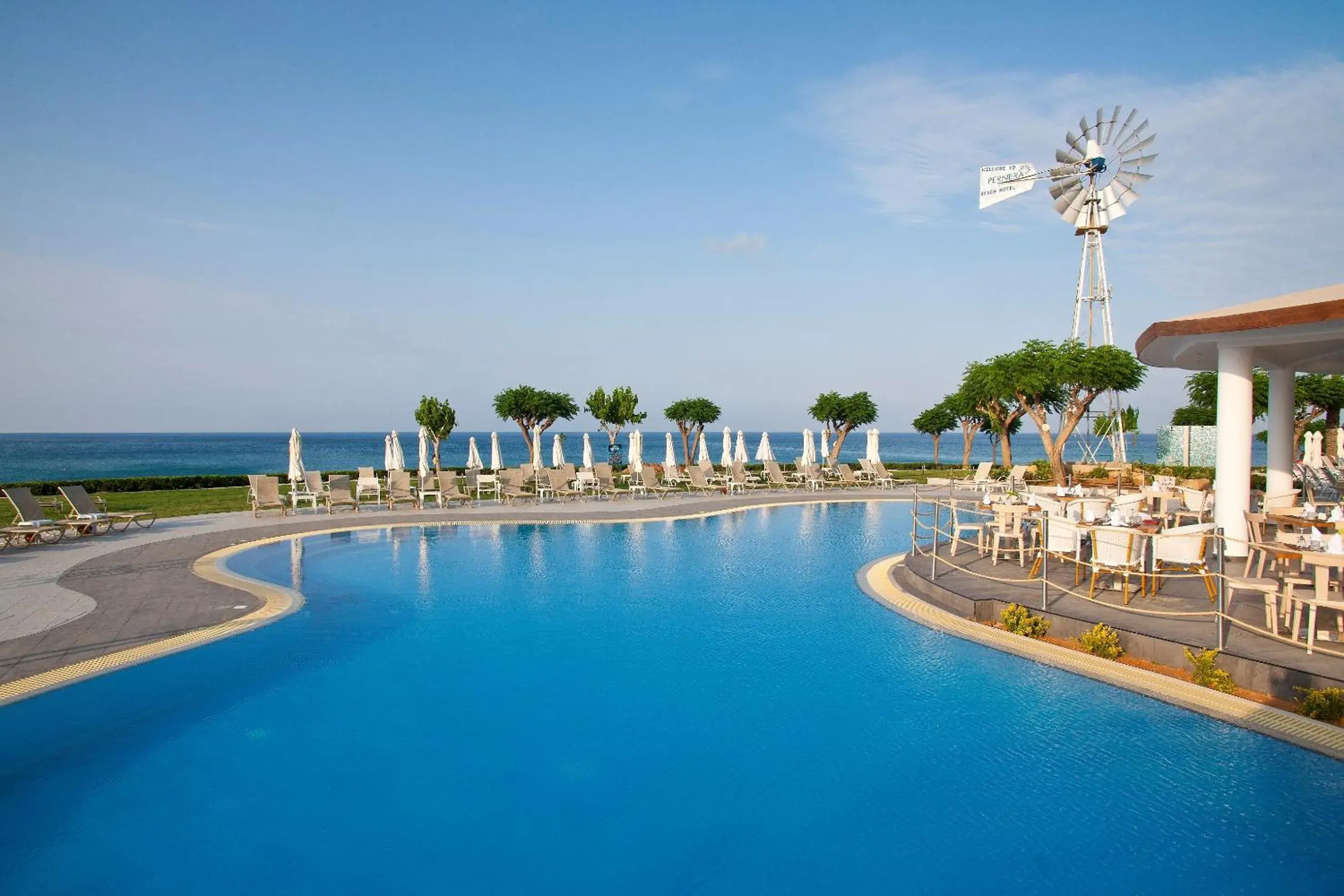 Swimming pool in Pernera Beach Hotel Swimming pool in Pernera Beach Hotel