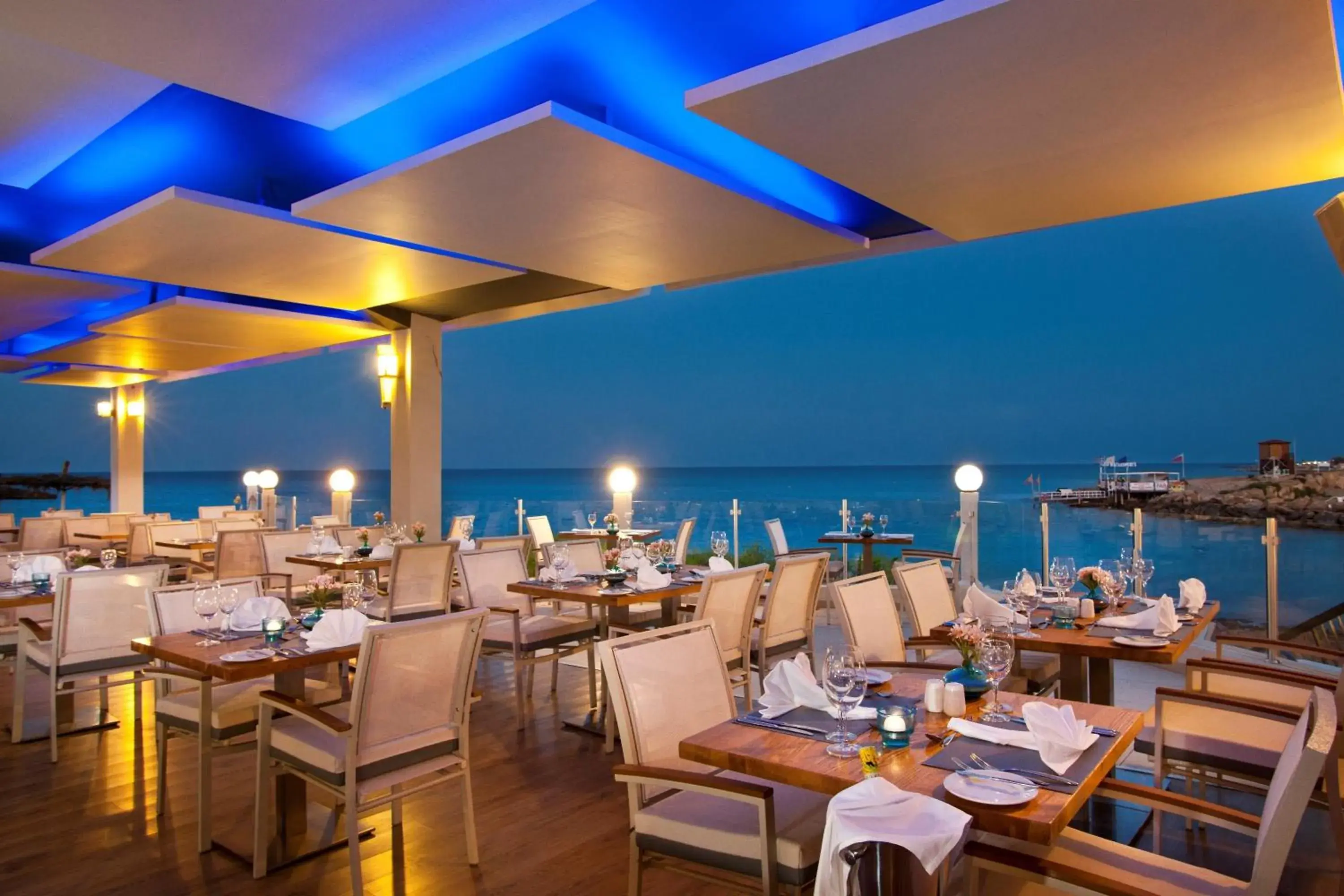 Restaurant/places to eat in Pernera Beach Hotel Restaurant/places to eat in Pernera Beach Hotel