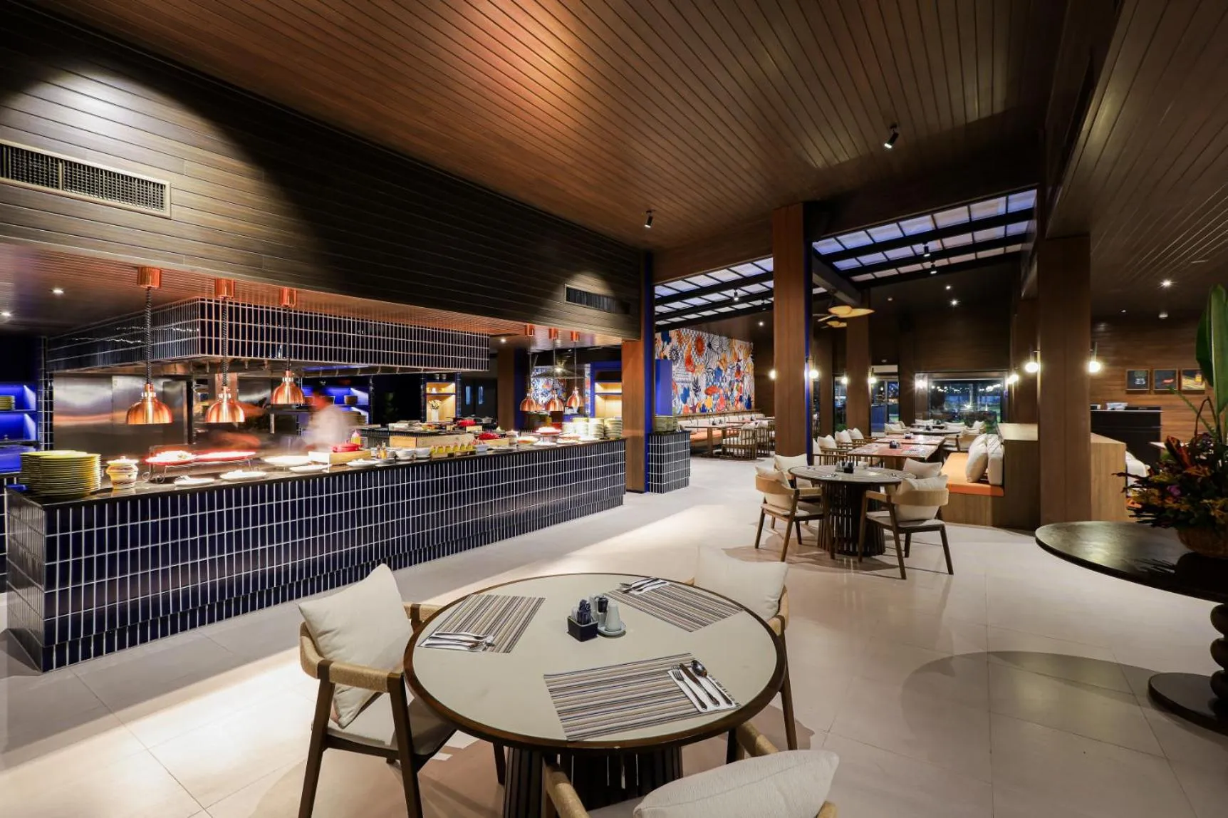 Restaurant/places to eat in La Solaya Khao Lak