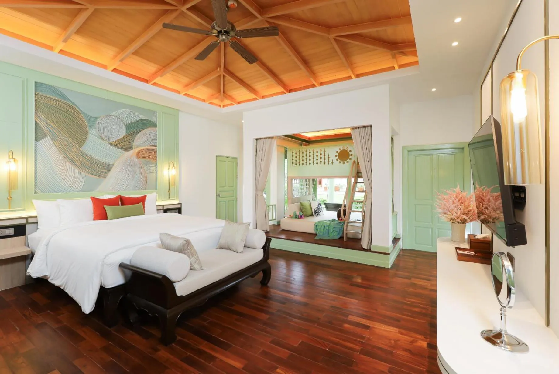 Bed in La Solaya Khao Lak