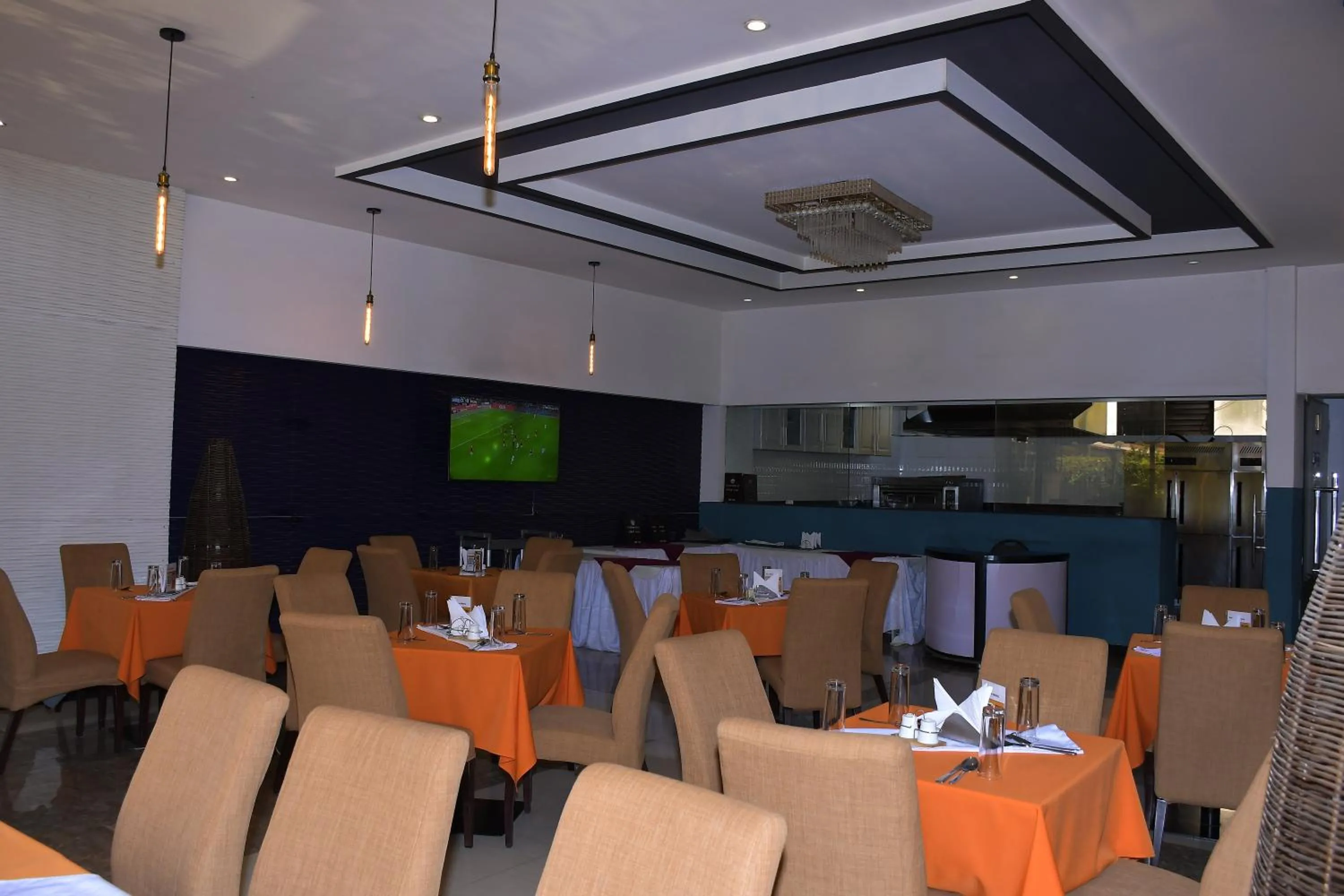 Restaurant/places to eat in Sun View Hotel