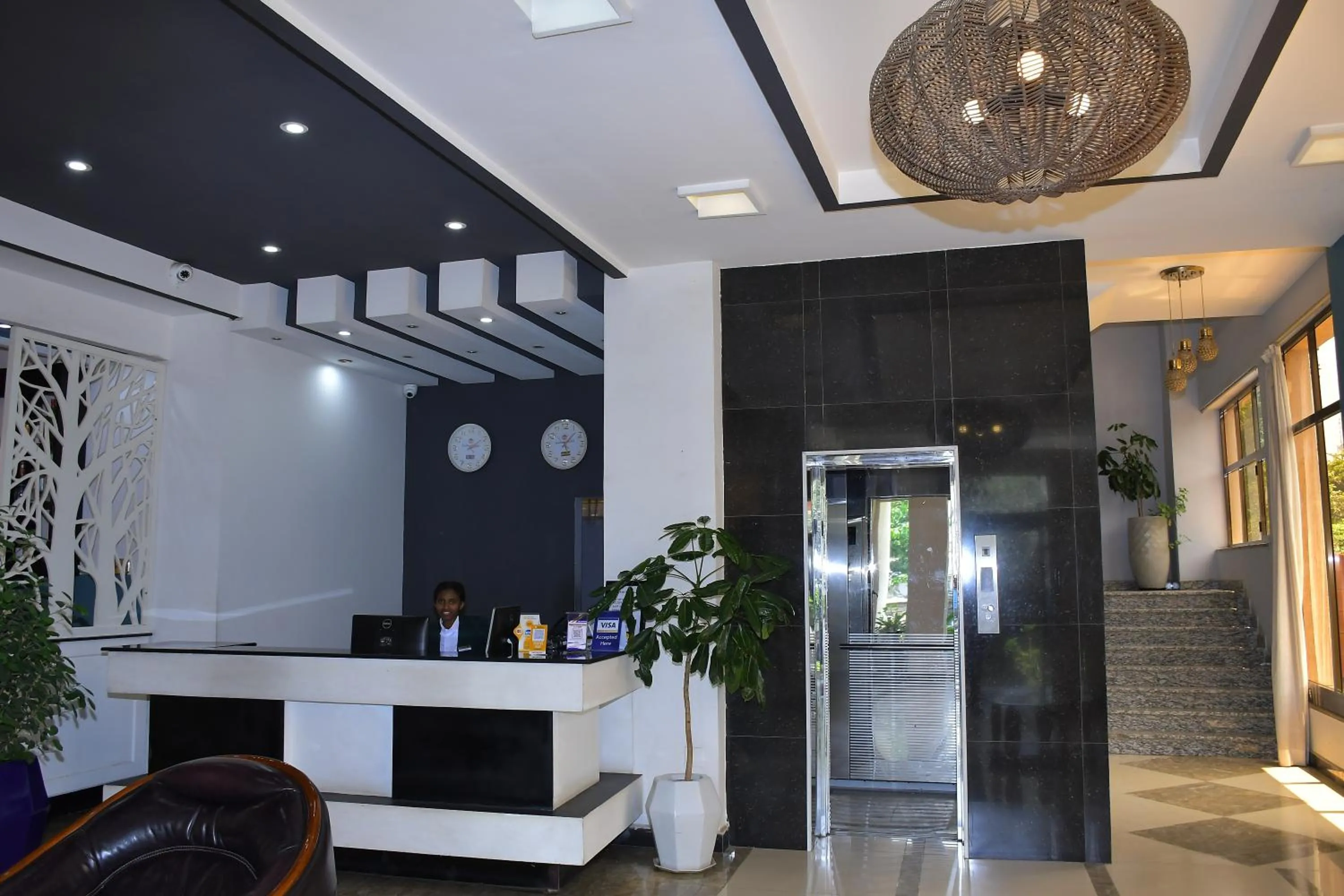 On-site shops in Sun View Hotel