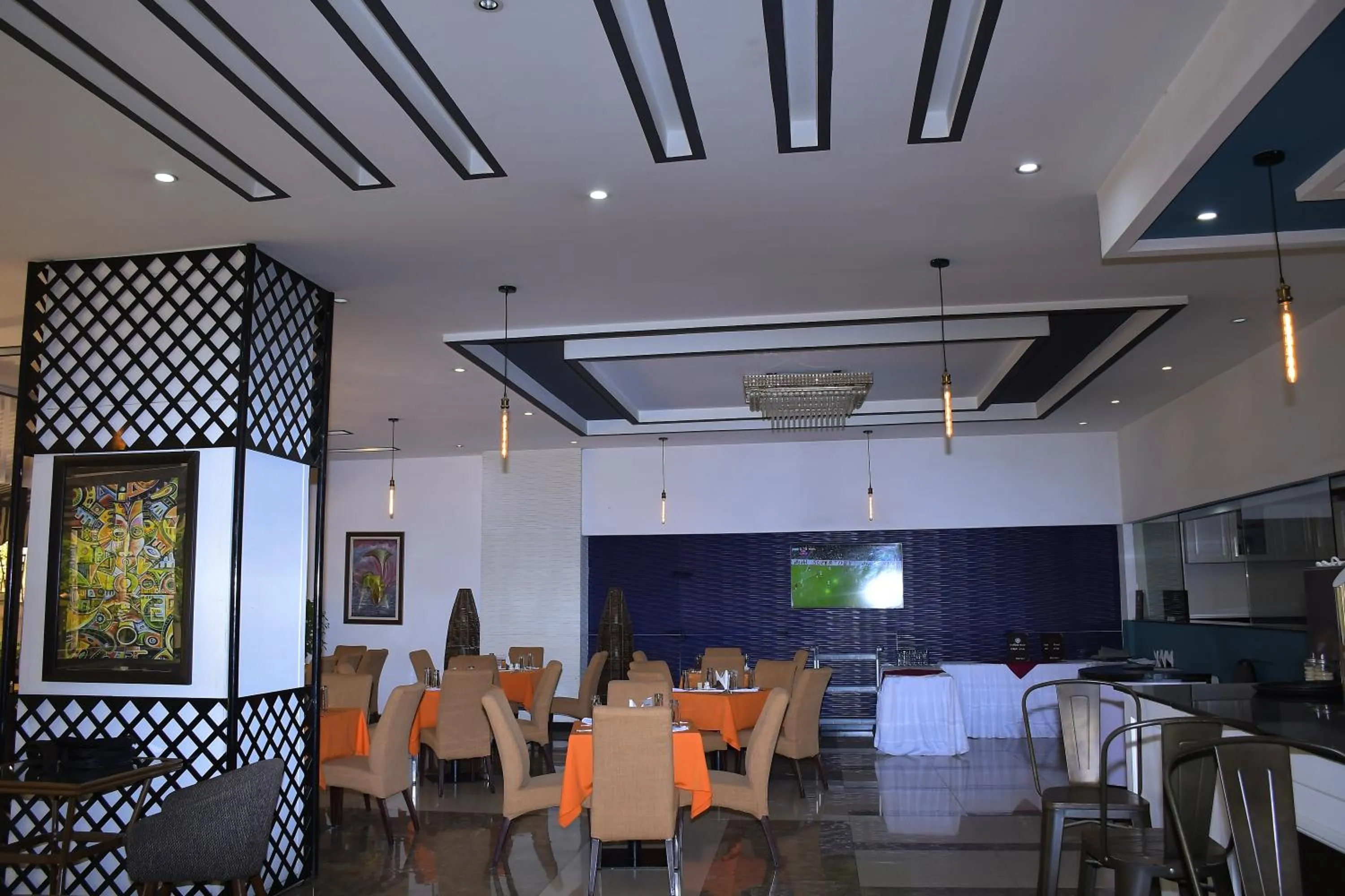 Restaurant/places to eat in Sun View Hotel