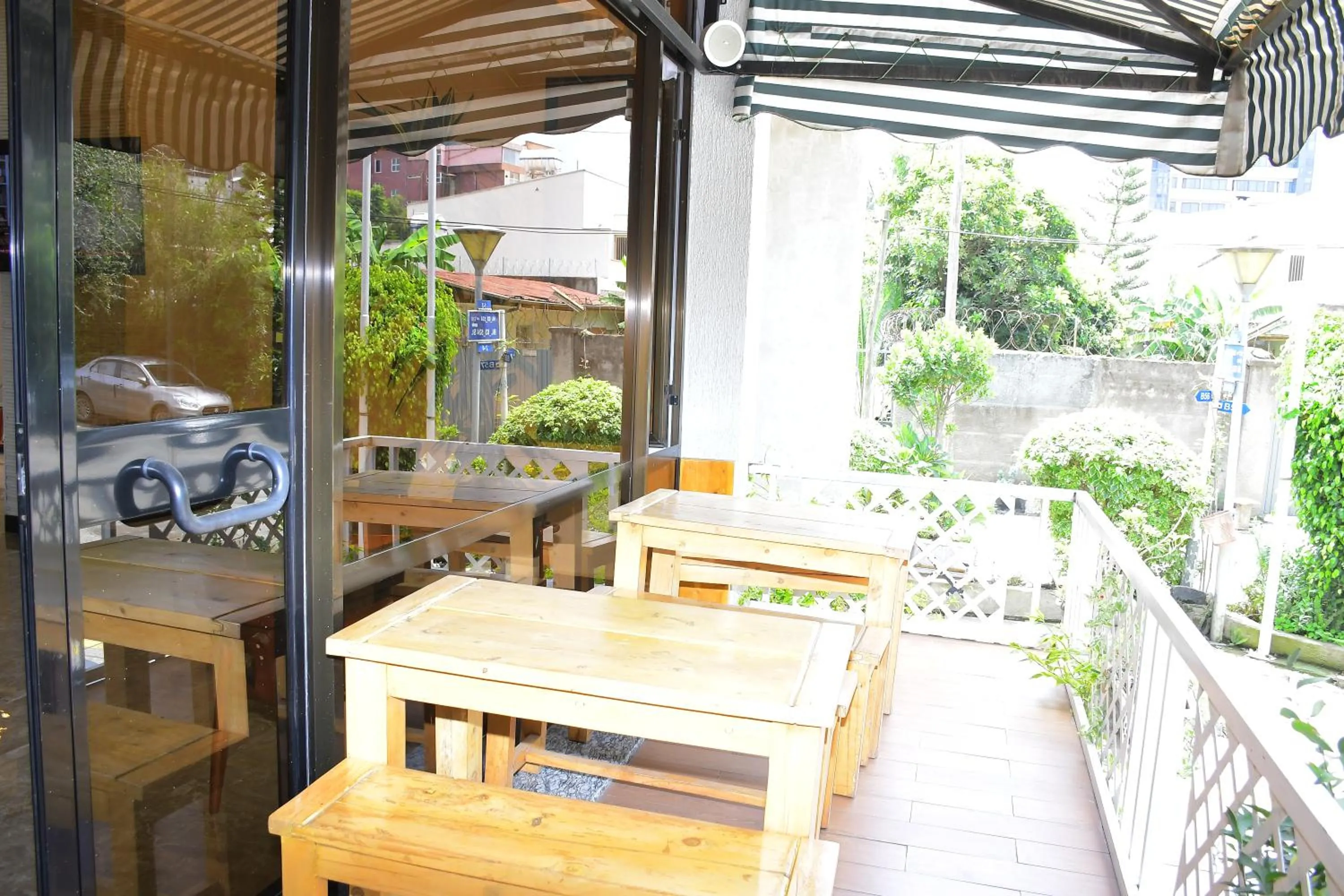 Patio in Sun View Hotel