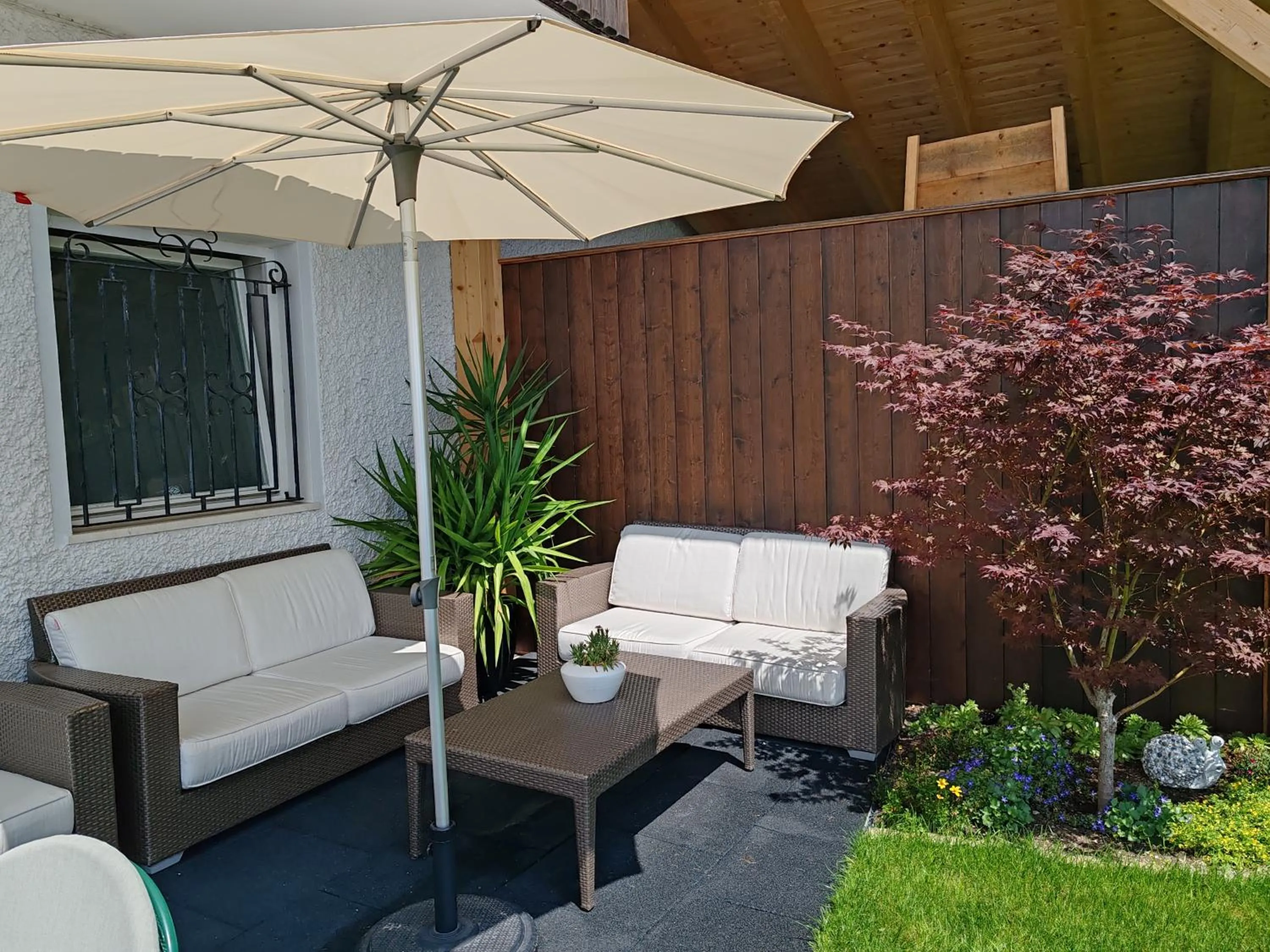 Restaurant/places to eat in Schenna Garni Eden Bed & Breakfast