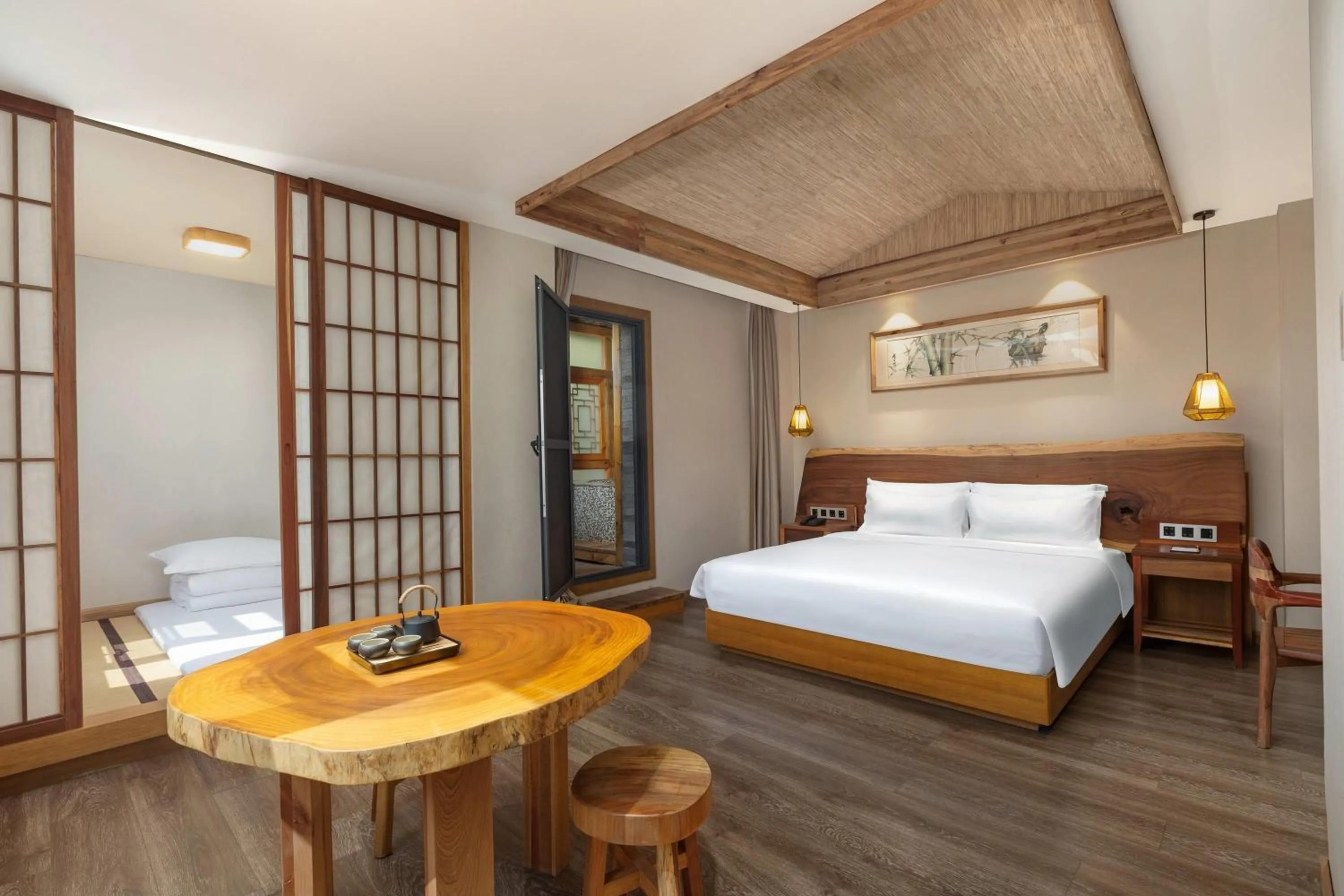 Photo of the whole room, Bed in Days Hotel by Wyndham Chengdu Renmin South Road