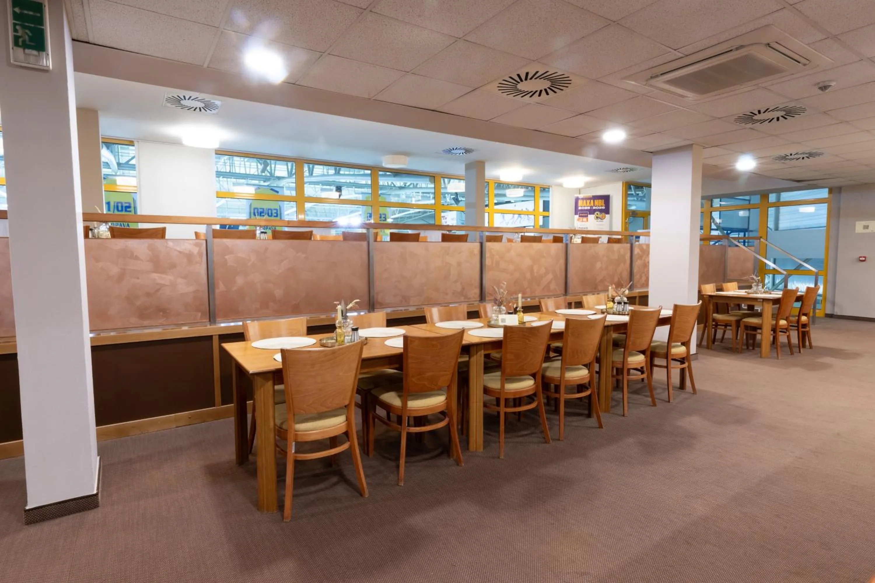 Restaurant/places to eat in Hotel Opava - free parking