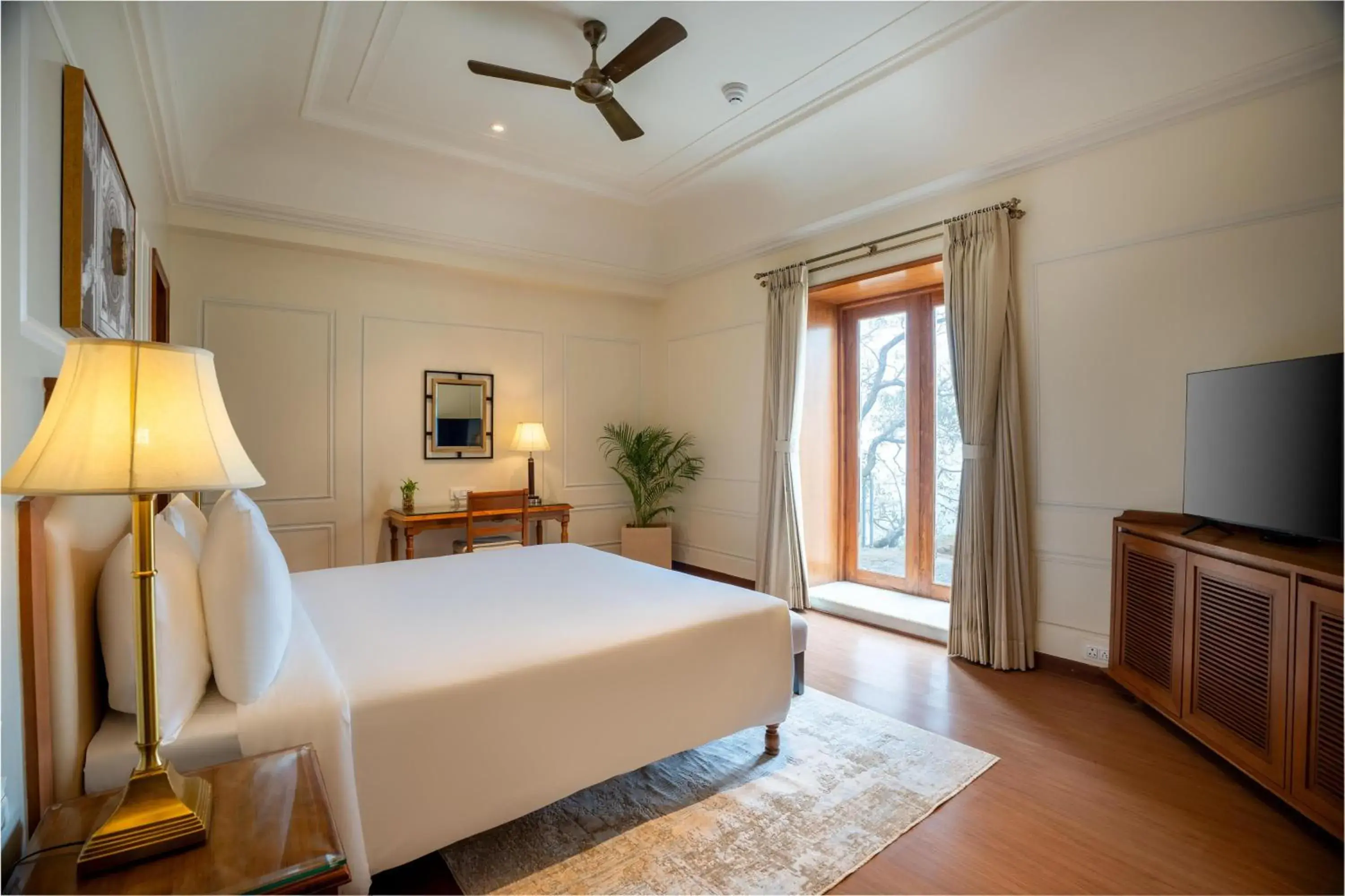 Executive Suite in Radisson Resort Mount Abu Executive Suite in Radisson Resort Mount Abu