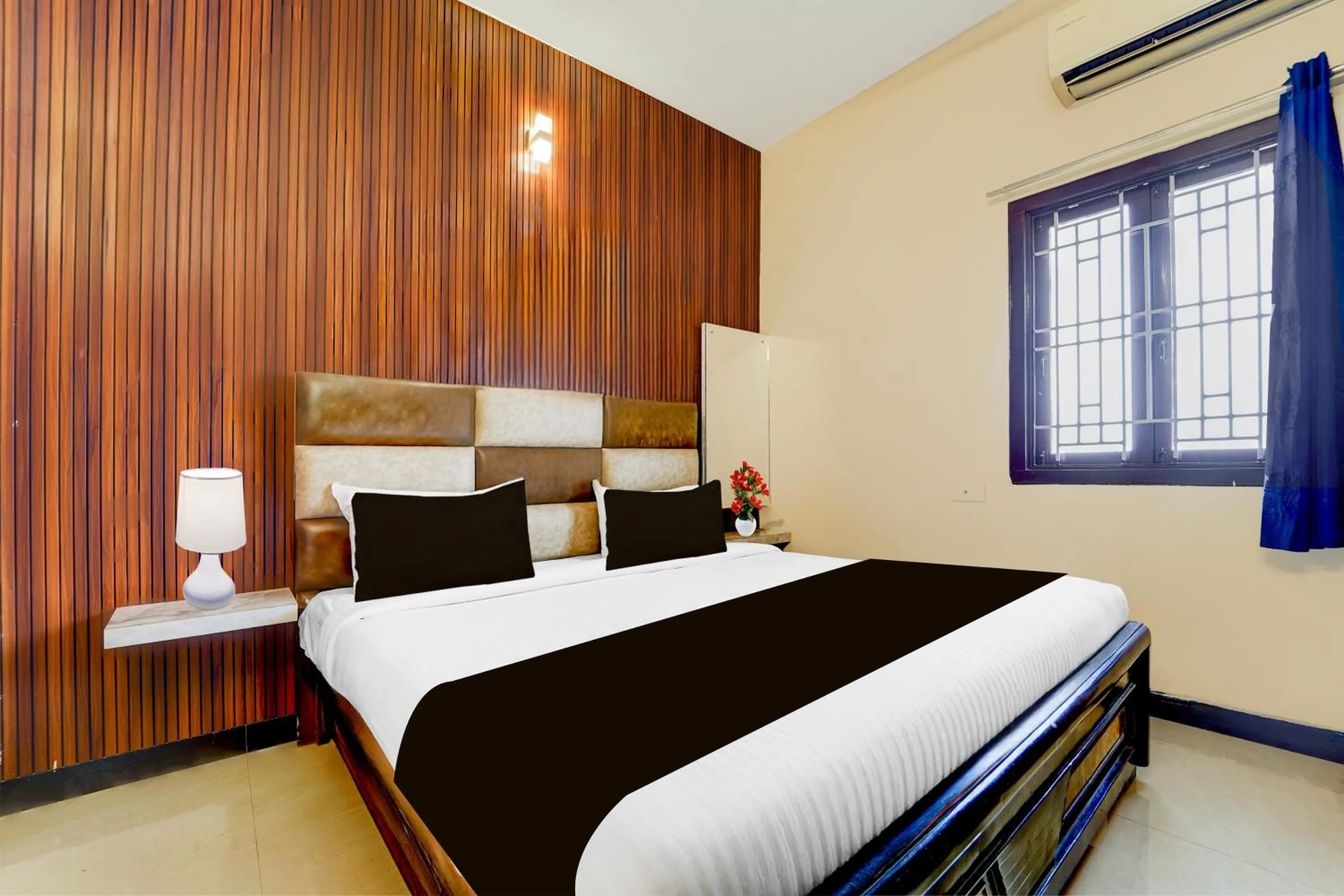 Bedroom in Hotel O Singanallur Railway Junction Formerly 2D Residency