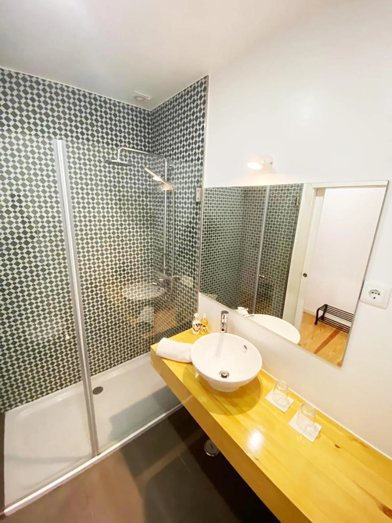 Toilet in The Postcard Lisbon