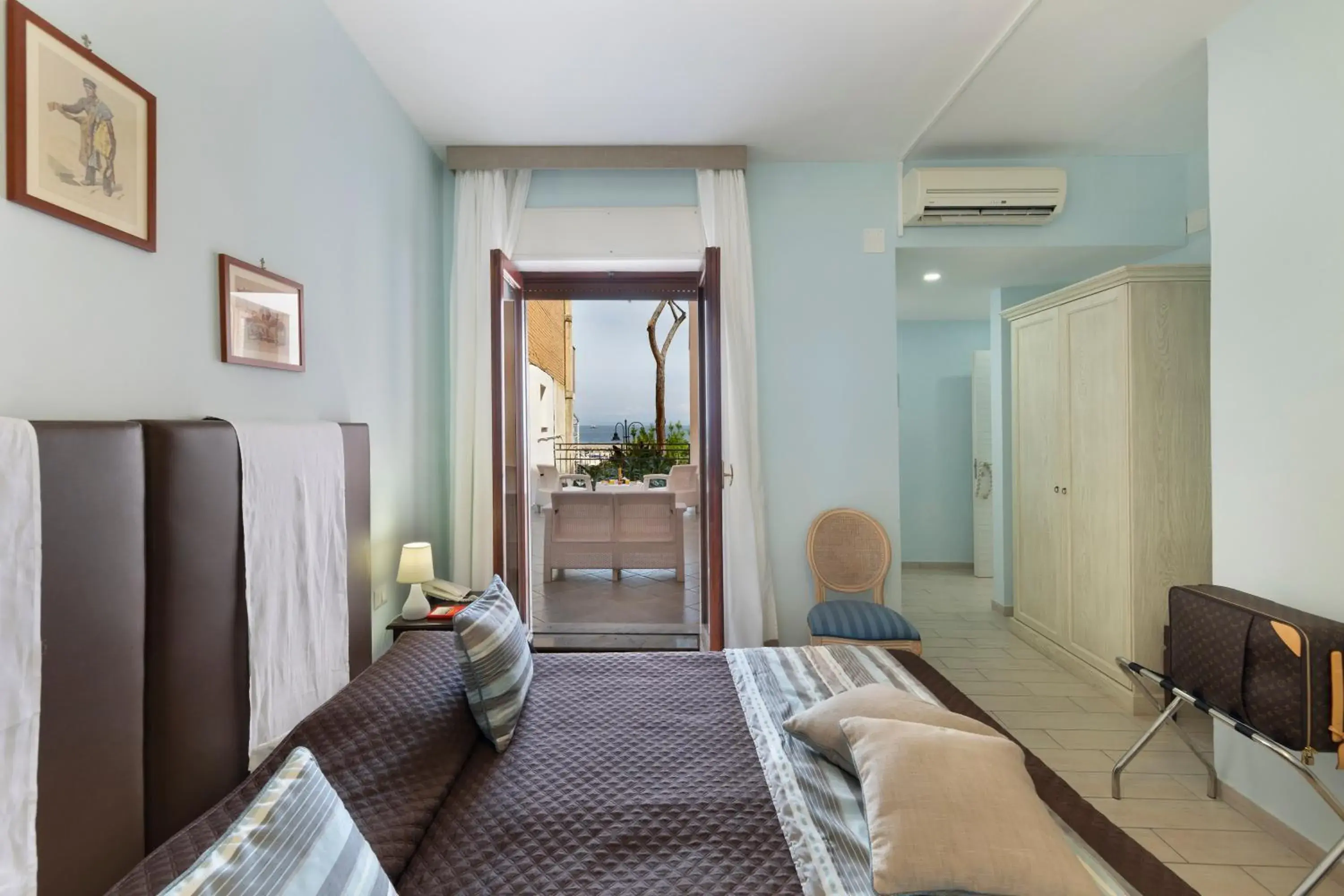 Bed in Sea Breeze Residence Bed in Sea Breeze Residence