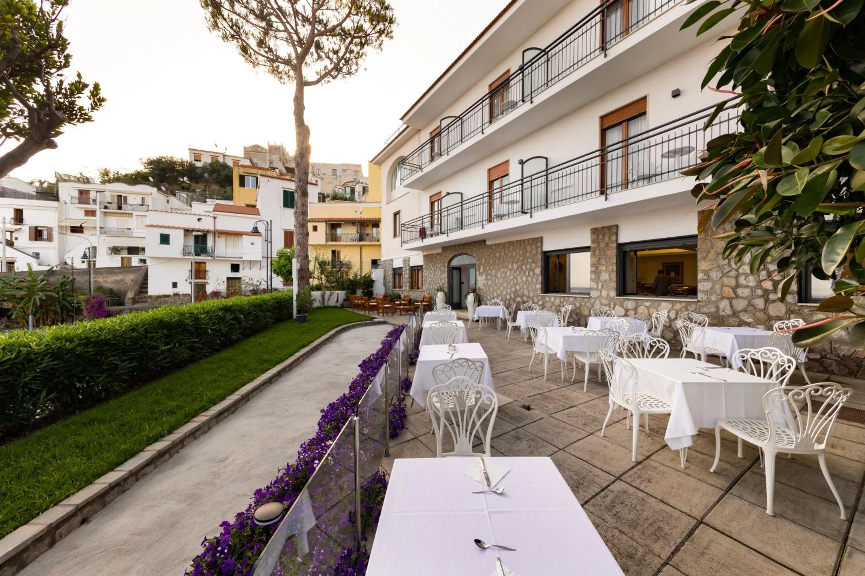 Property building in Sea Breeze Residence