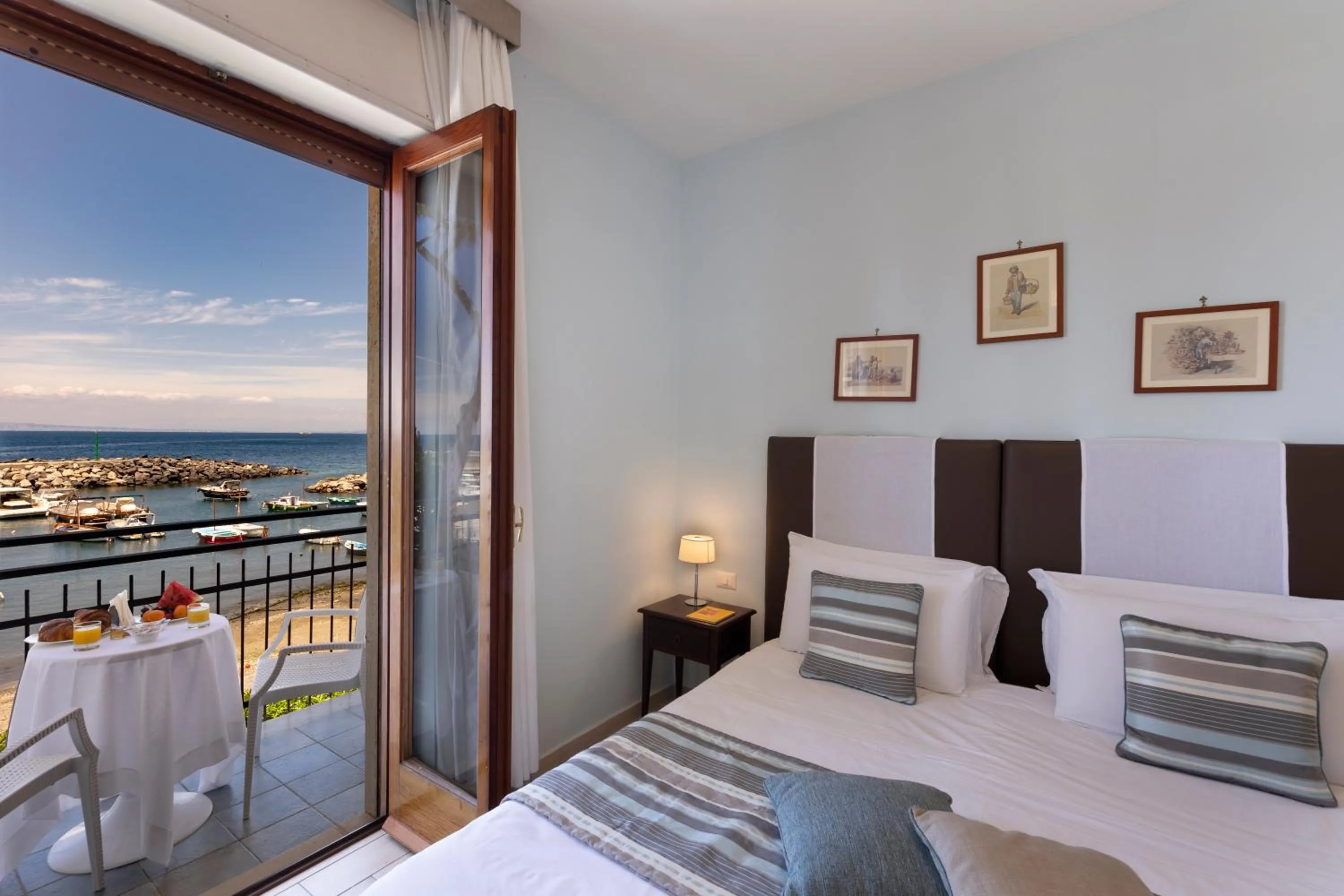 Bed in Sea Breeze Residence