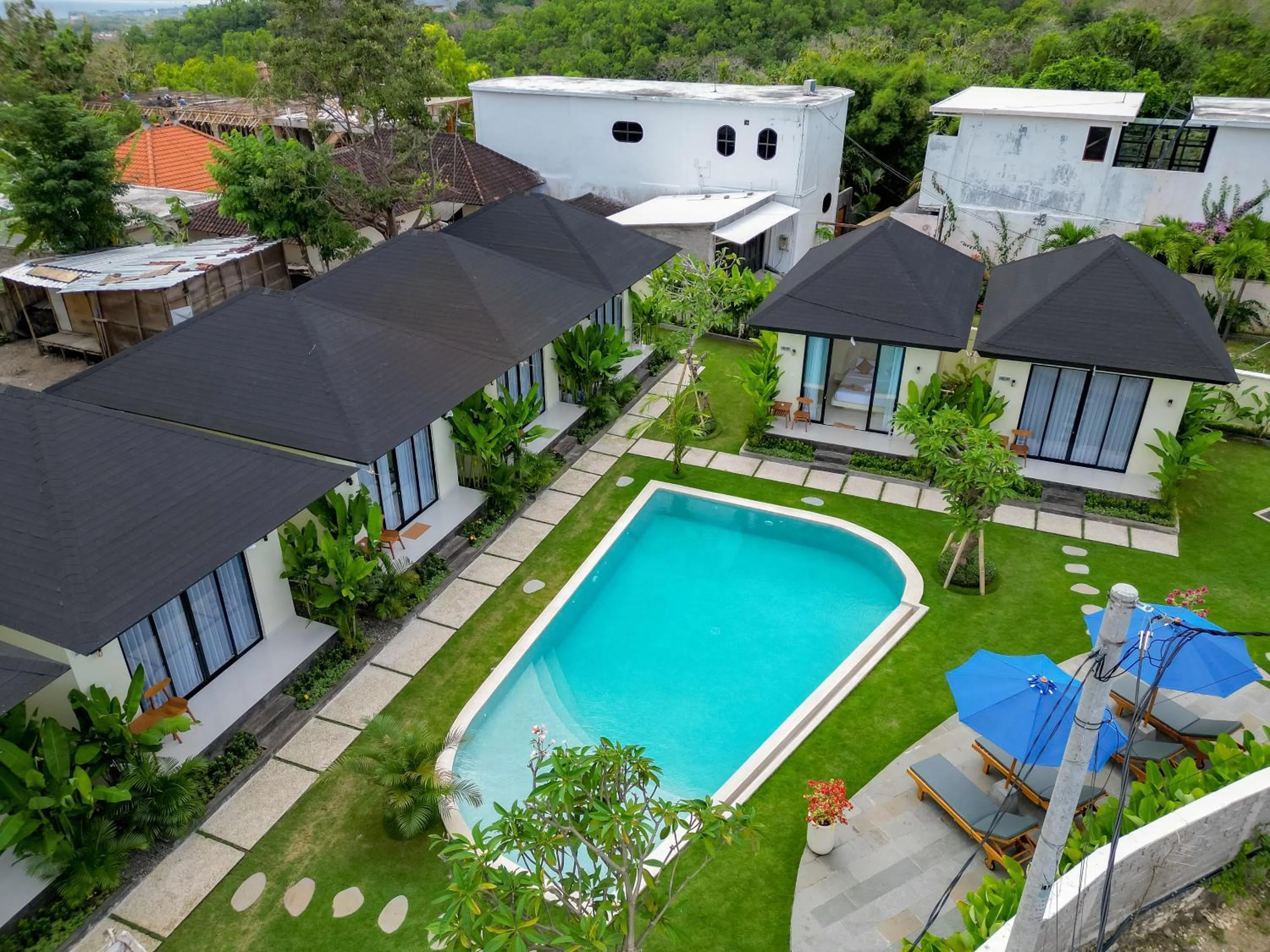 Swimming pool in Kula Uluwatu