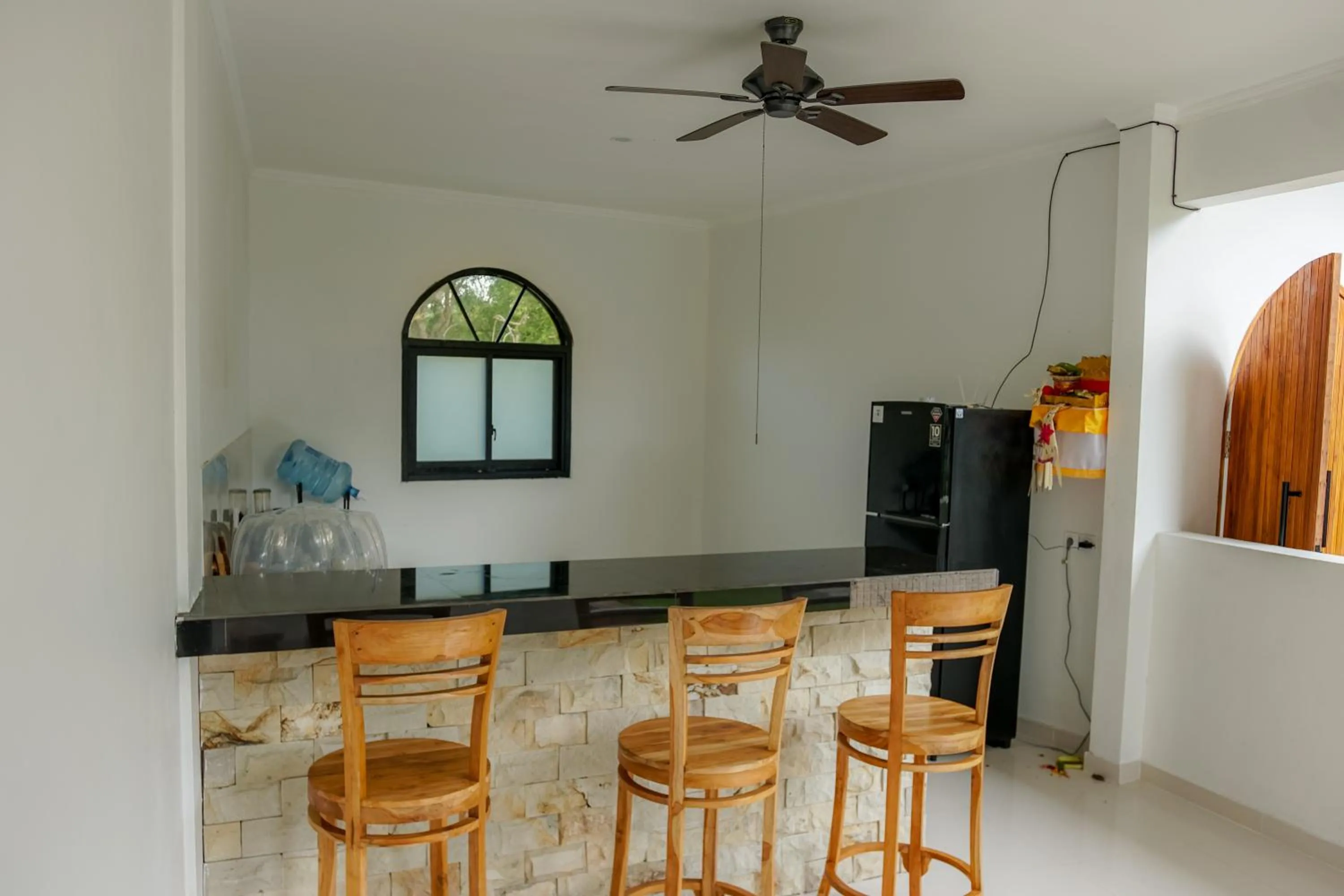 Kitchen or kitchenette in Kula Uluwatu