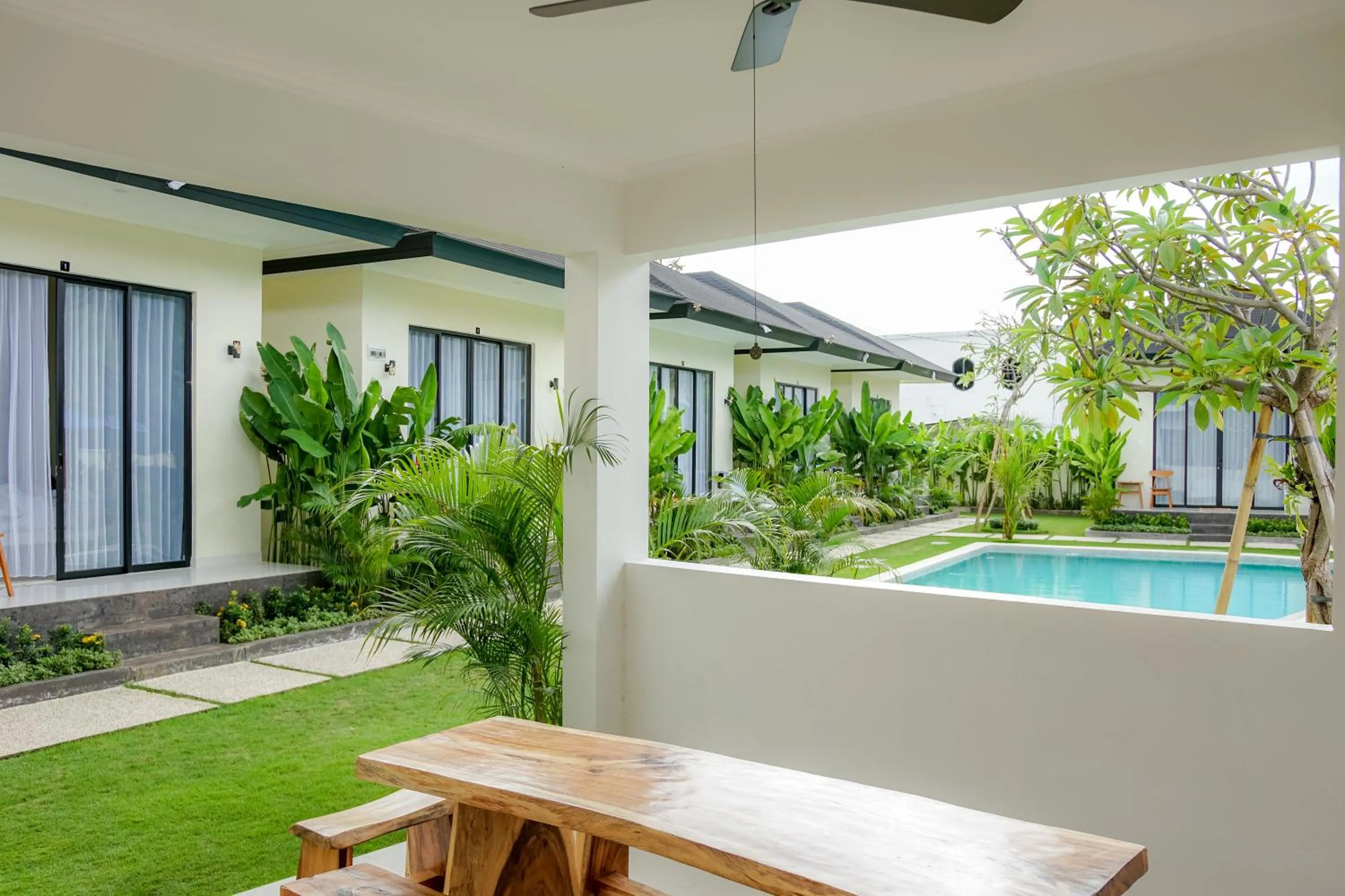 Communal lounge/ TV room in Kula Uluwatu