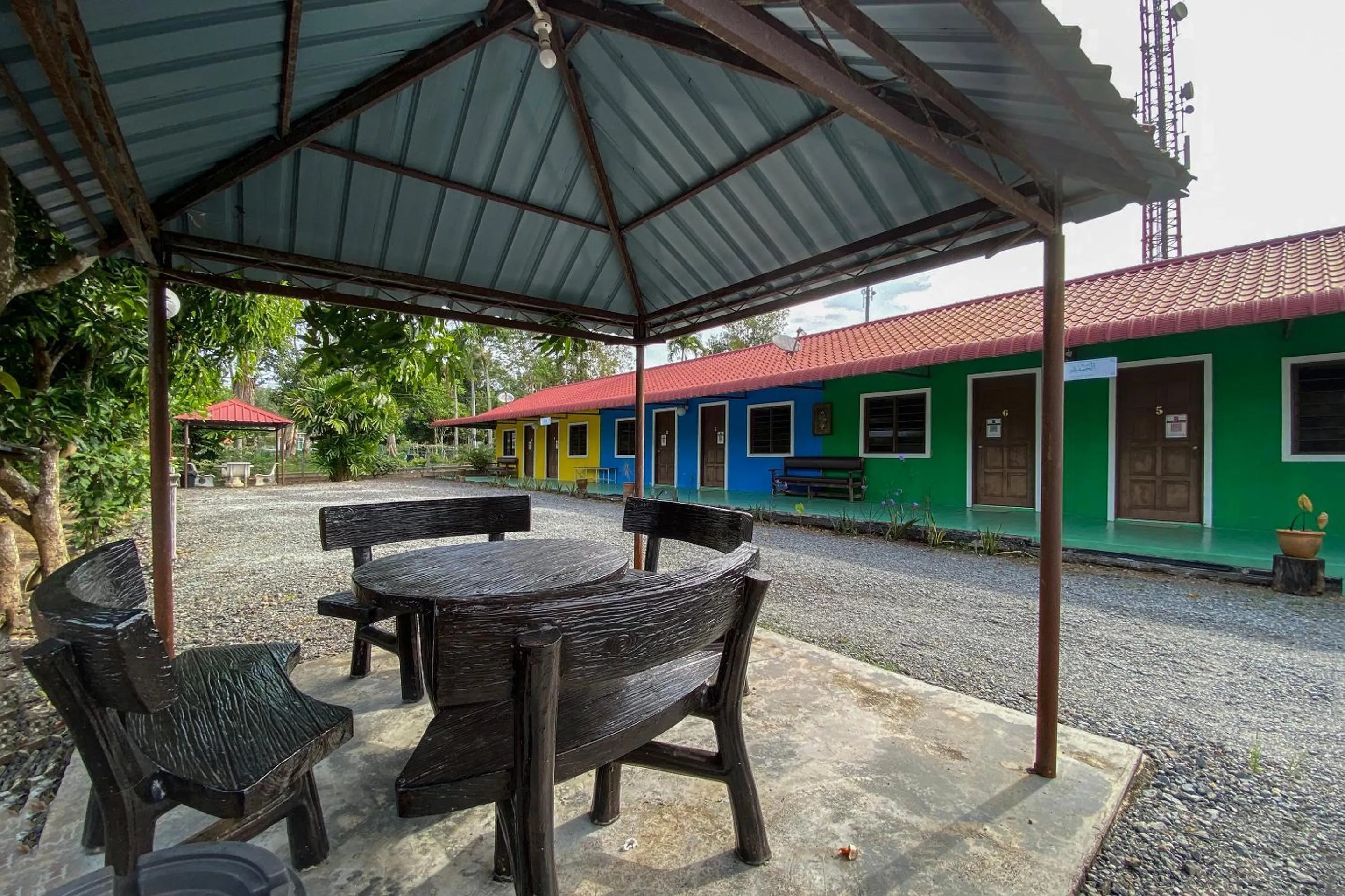 Property building in Capital O 90168 Serambi Pelangi Chalet