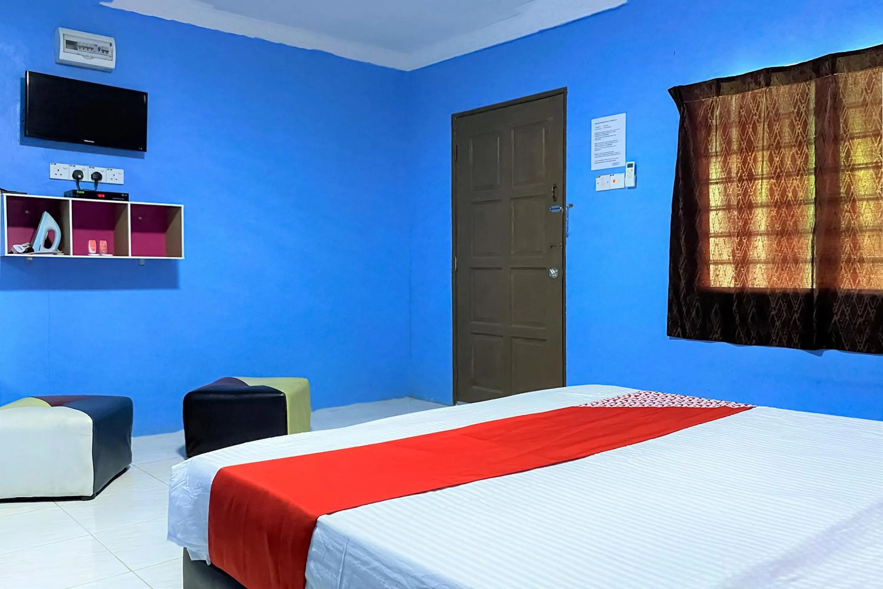 Bedroom, Bed in Capital O 90168 Serambi Pelangi Chalet