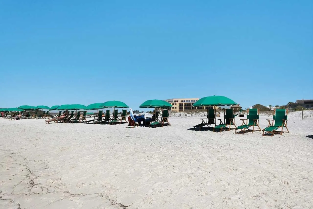 Beach in Beachside Villas 811