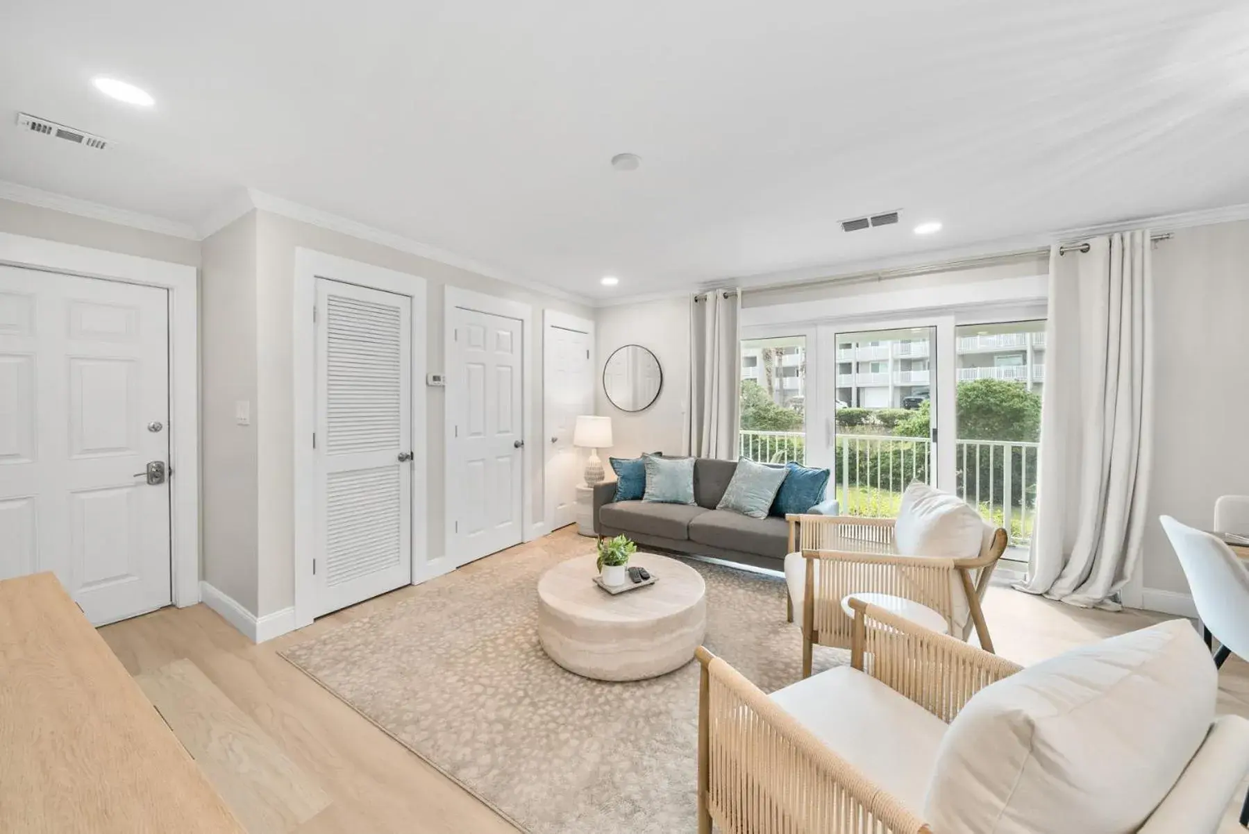 Beachside Villas 811 Beachside Villas 811
