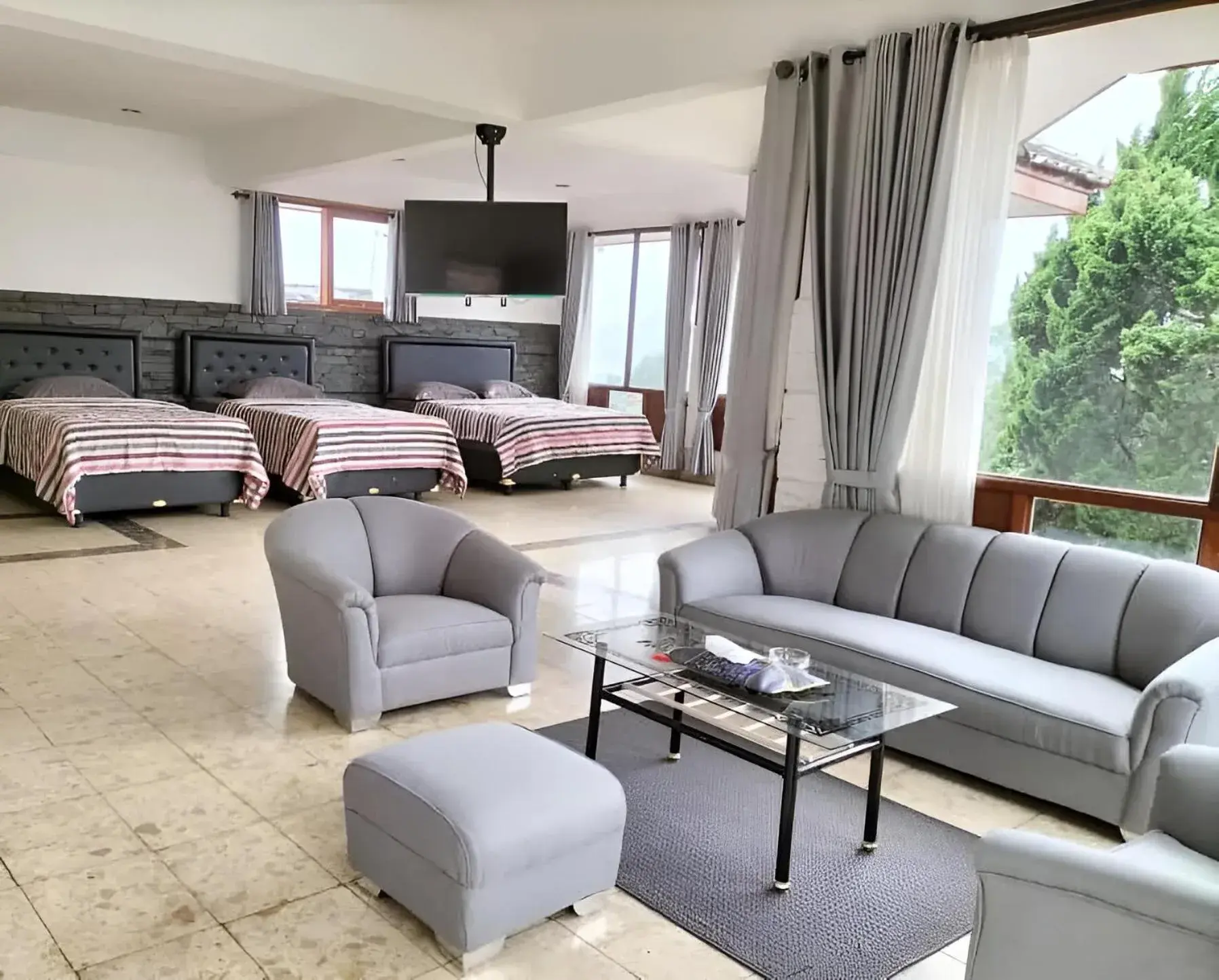 Property building in Nur Alam Hotel Lembang Property building in Nur Alam Hotel Lembang