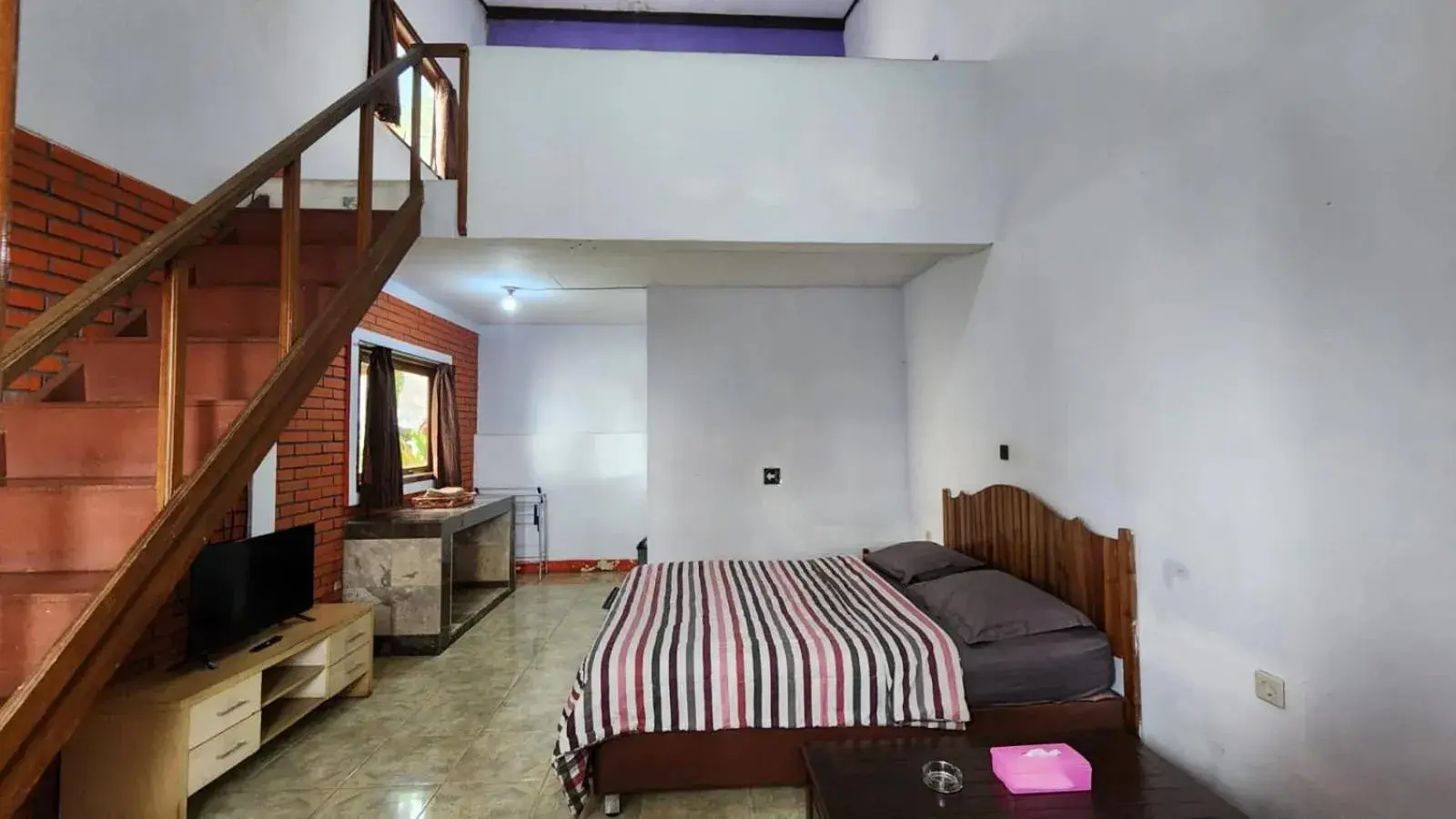 Bed in Nur Alam Hotel Lembang Bed in Nur Alam Hotel Lembang