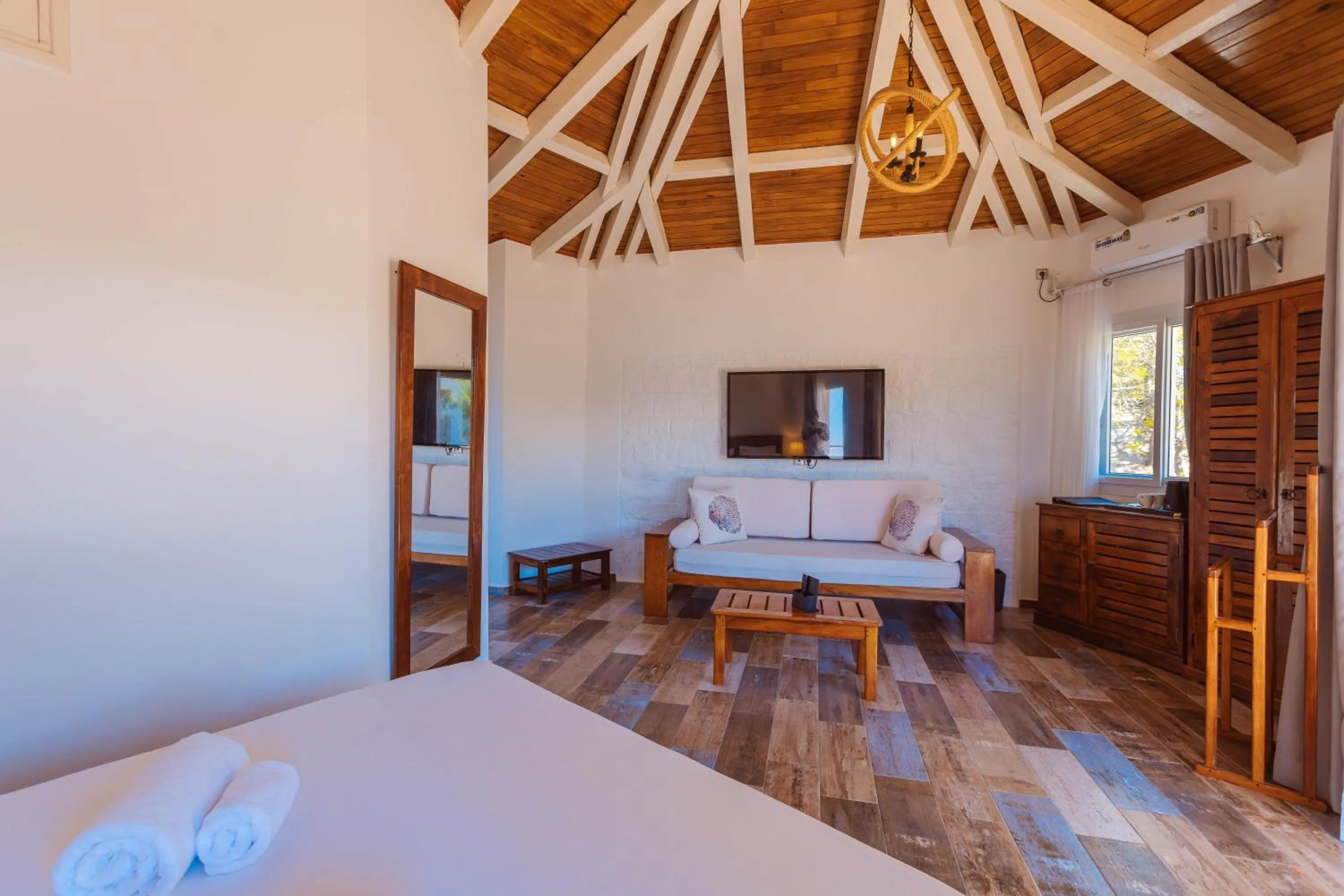 TV and multimedia, Bed in Mantasaly Resort