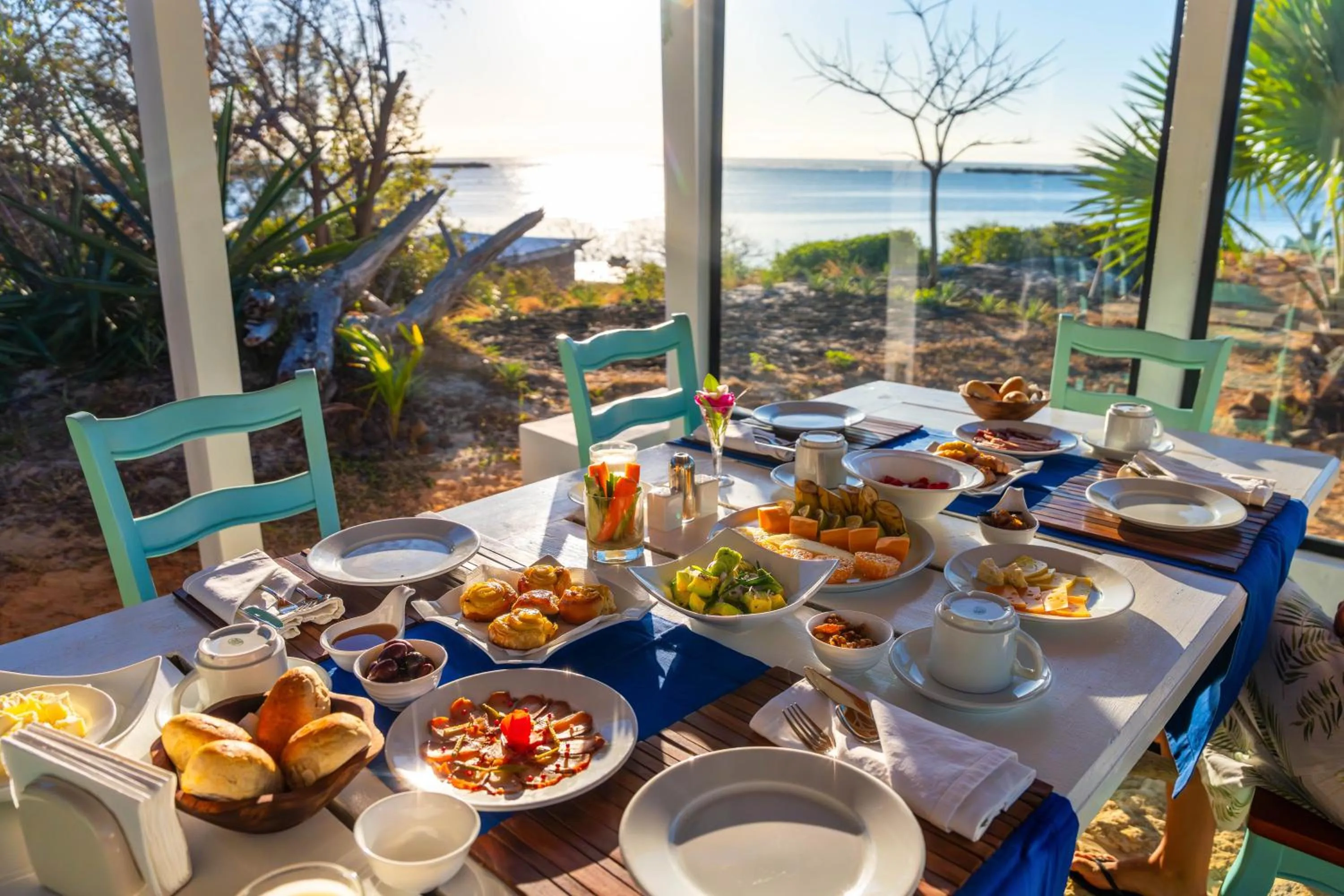 Restaurant/places to eat in Mantasaly Resort