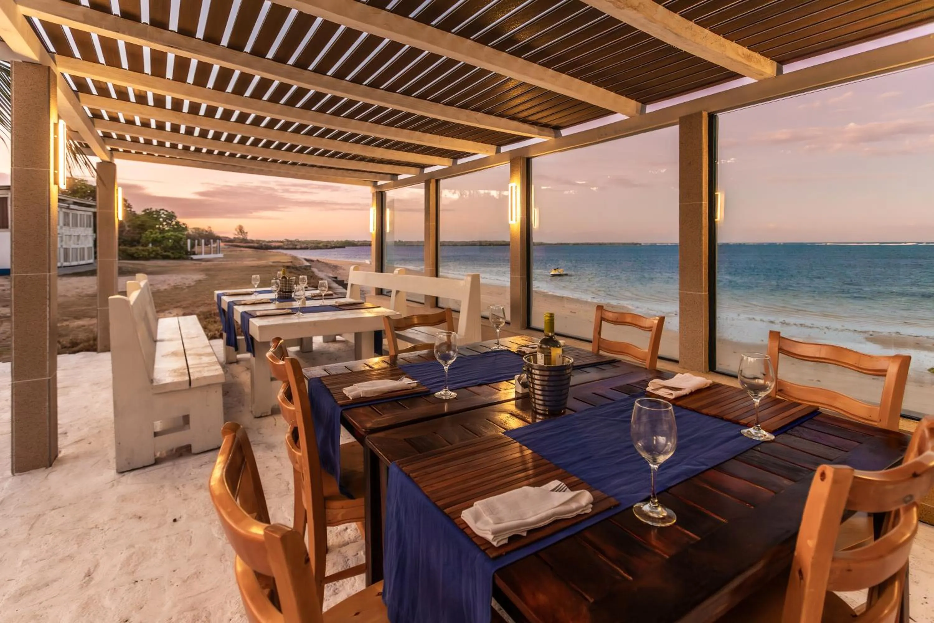 Restaurant/places to eat in Mantasaly Resort