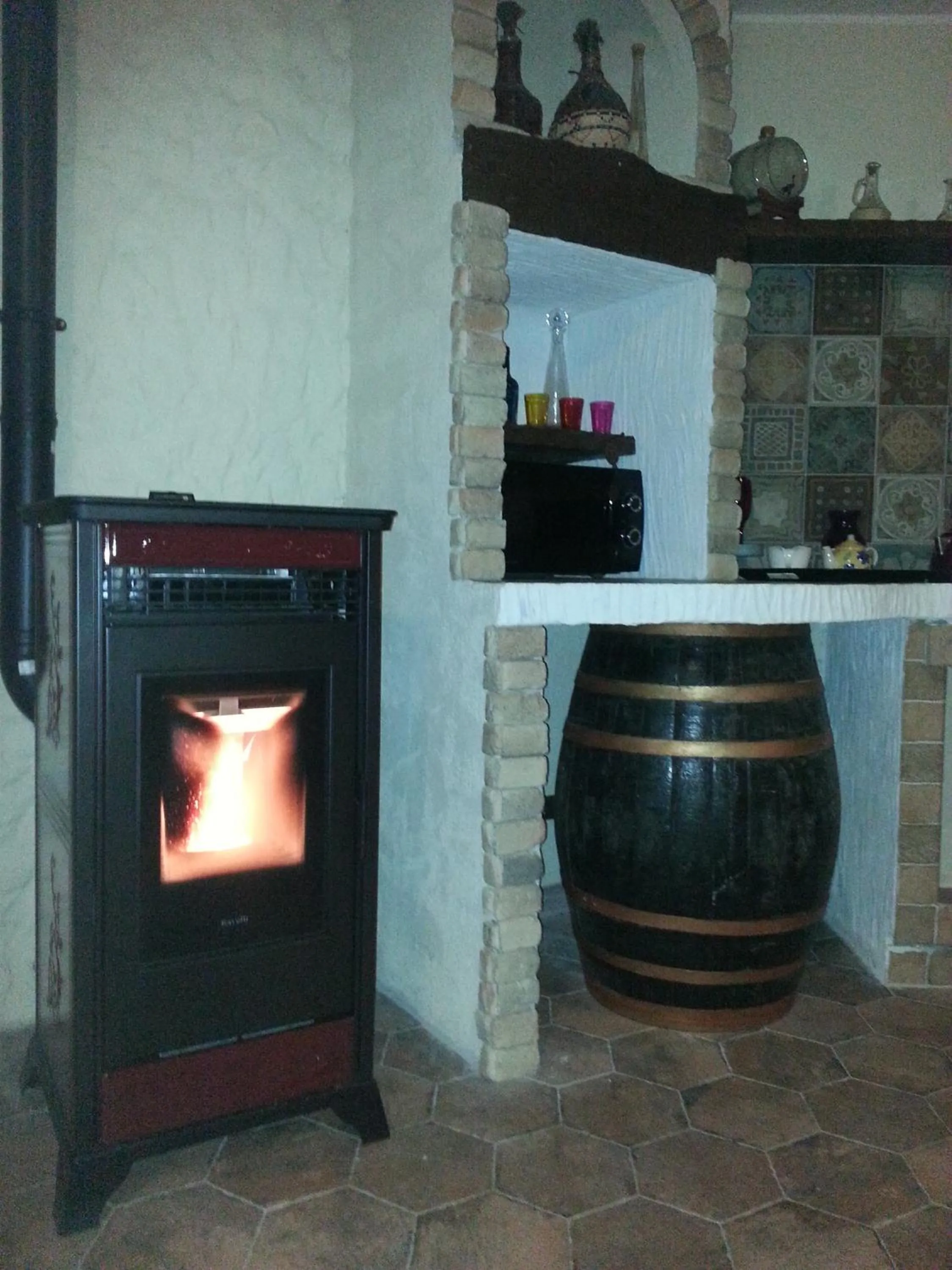 Communal lounge/ TV room in B&B Antica Botte Sassari