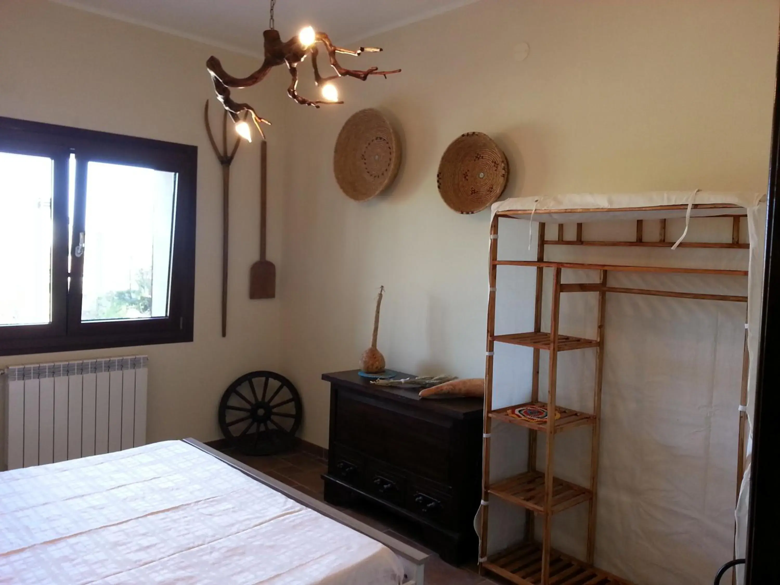 Triple Room with Private Bathroom in B&B Antica Botte Sassari Triple Room with Private Bathroom in B&B Antica Botte Sassari