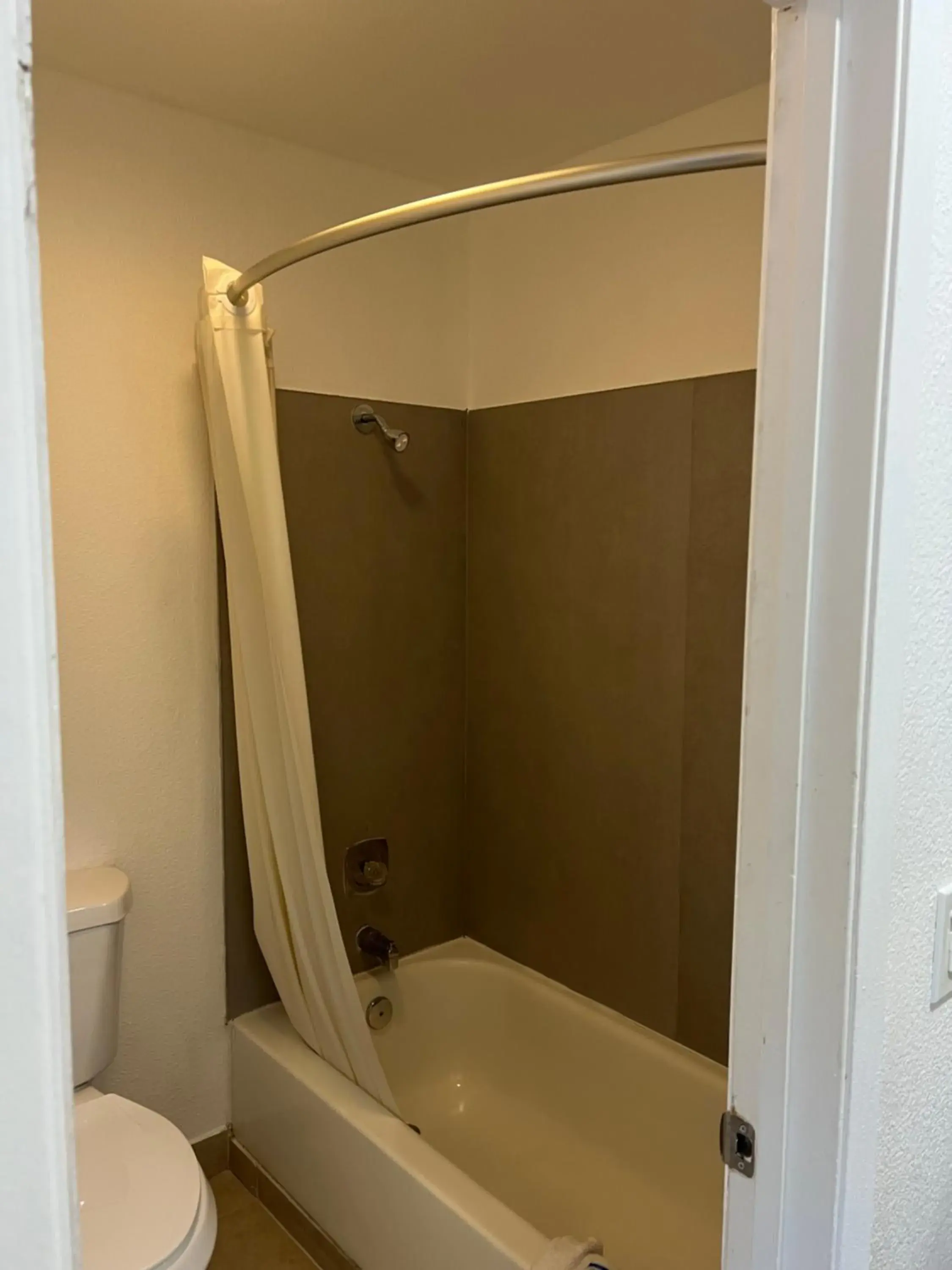 Standard Double Room in Solano Inn Vallejo-Napa Valley Standard Double Room in Solano Inn Vallejo-Napa Valley
