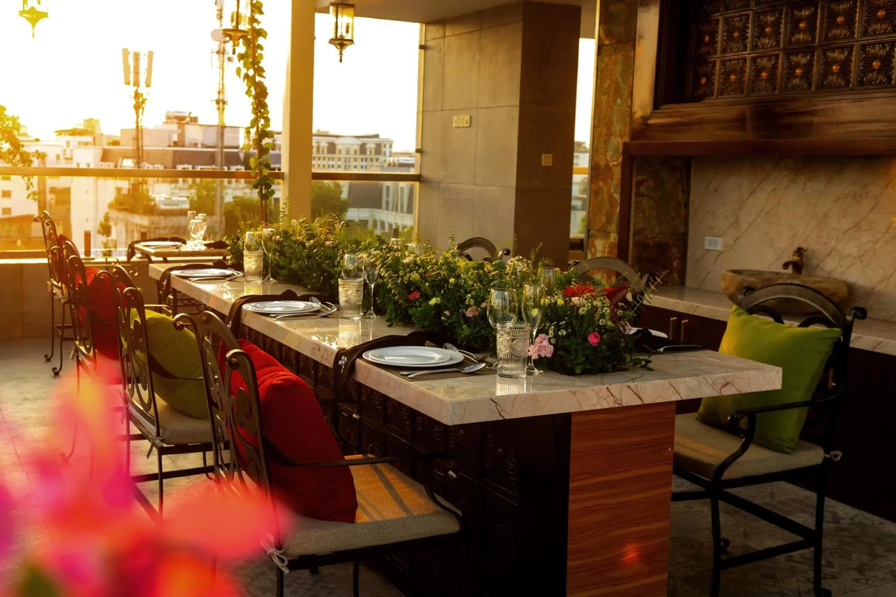 Lounge or bar in Silk Path Boutique Hanoi Lounge or bar in Silk Path Boutique Hanoi