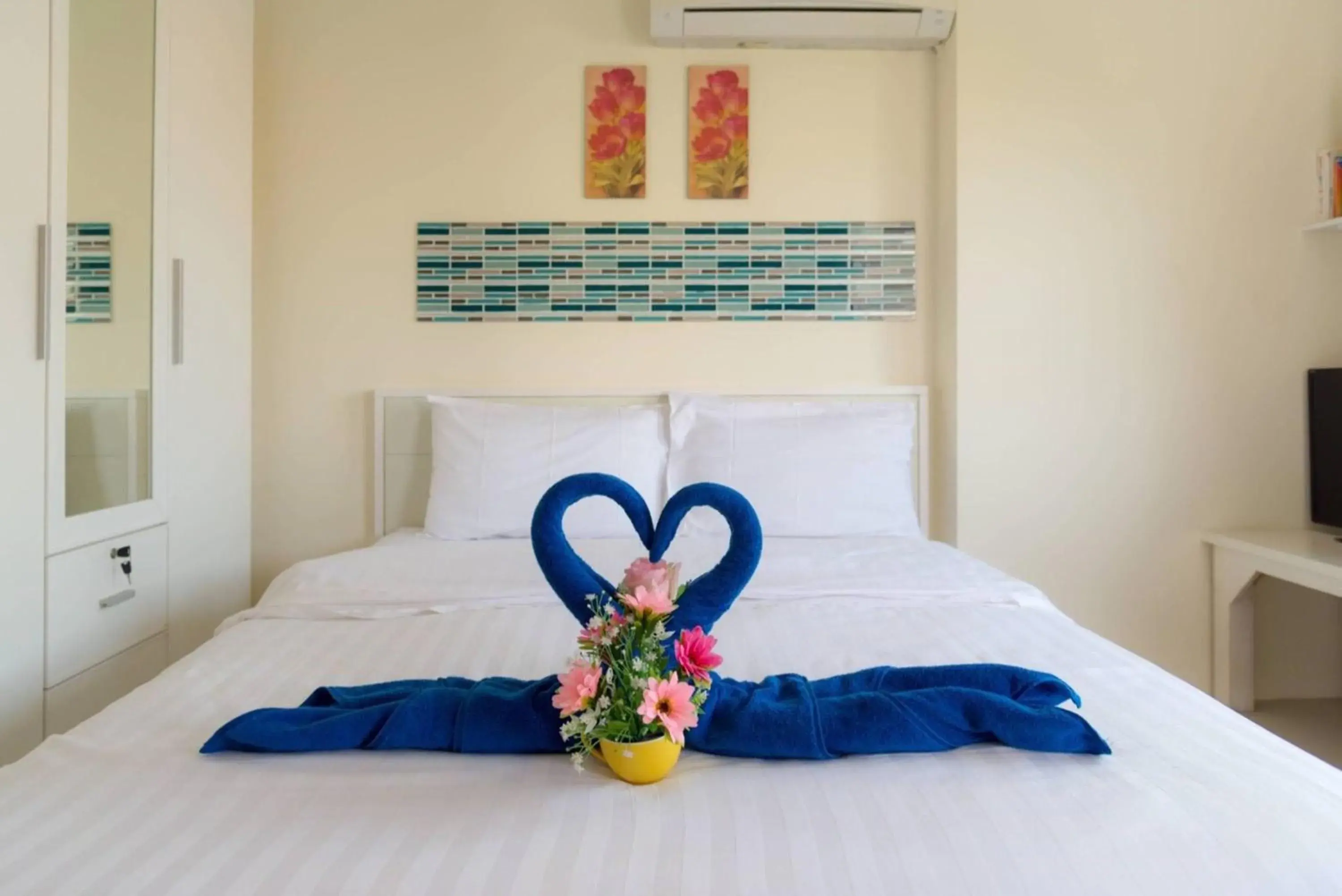 Bedroom, Bed in Lotus Suite Hua Hin Bedroom, Bed in Lotus Suite Hua Hin