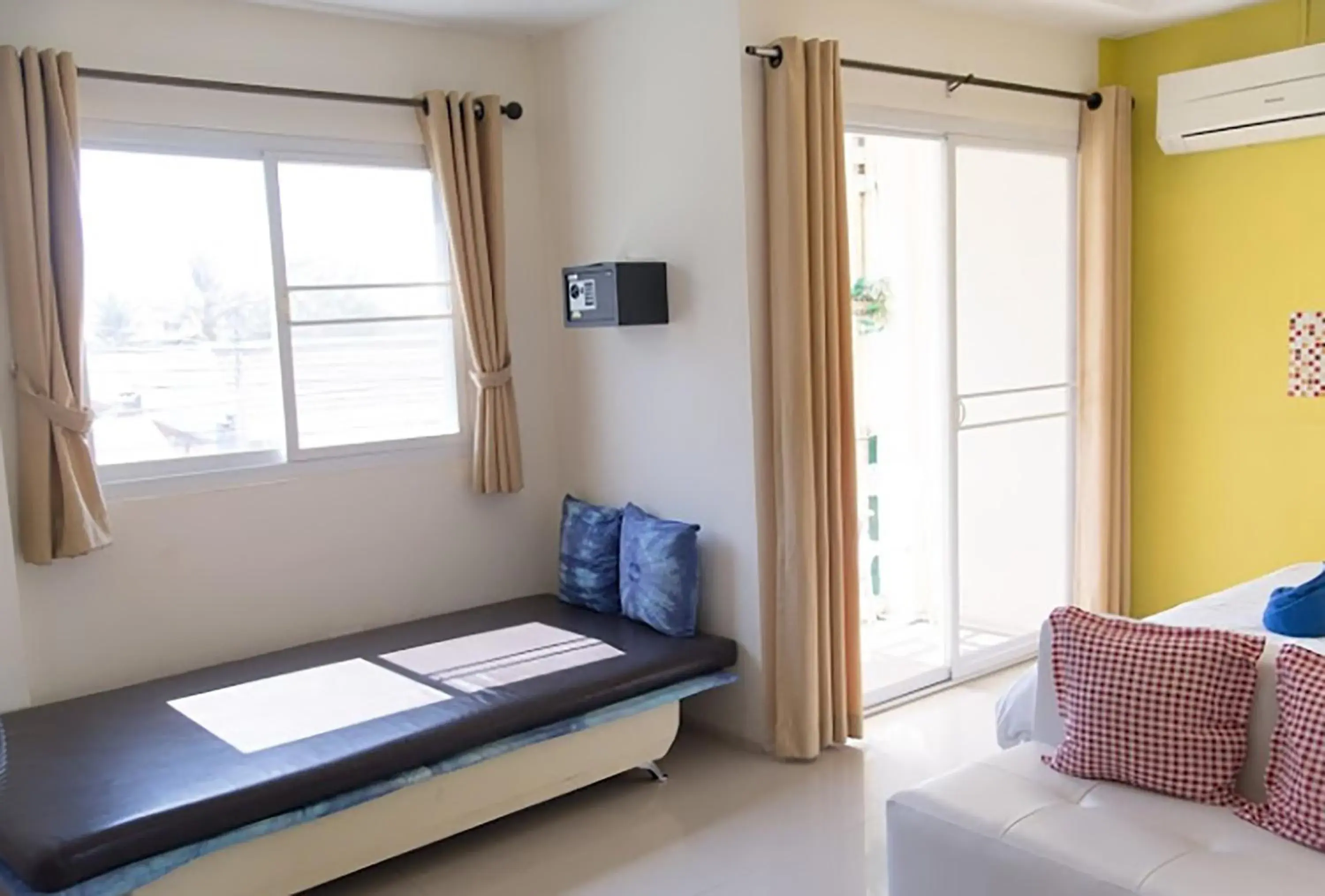 Seating area, Bed in Lotus Suite Hua Hin Seating area, Bed in Lotus Suite Hua Hin