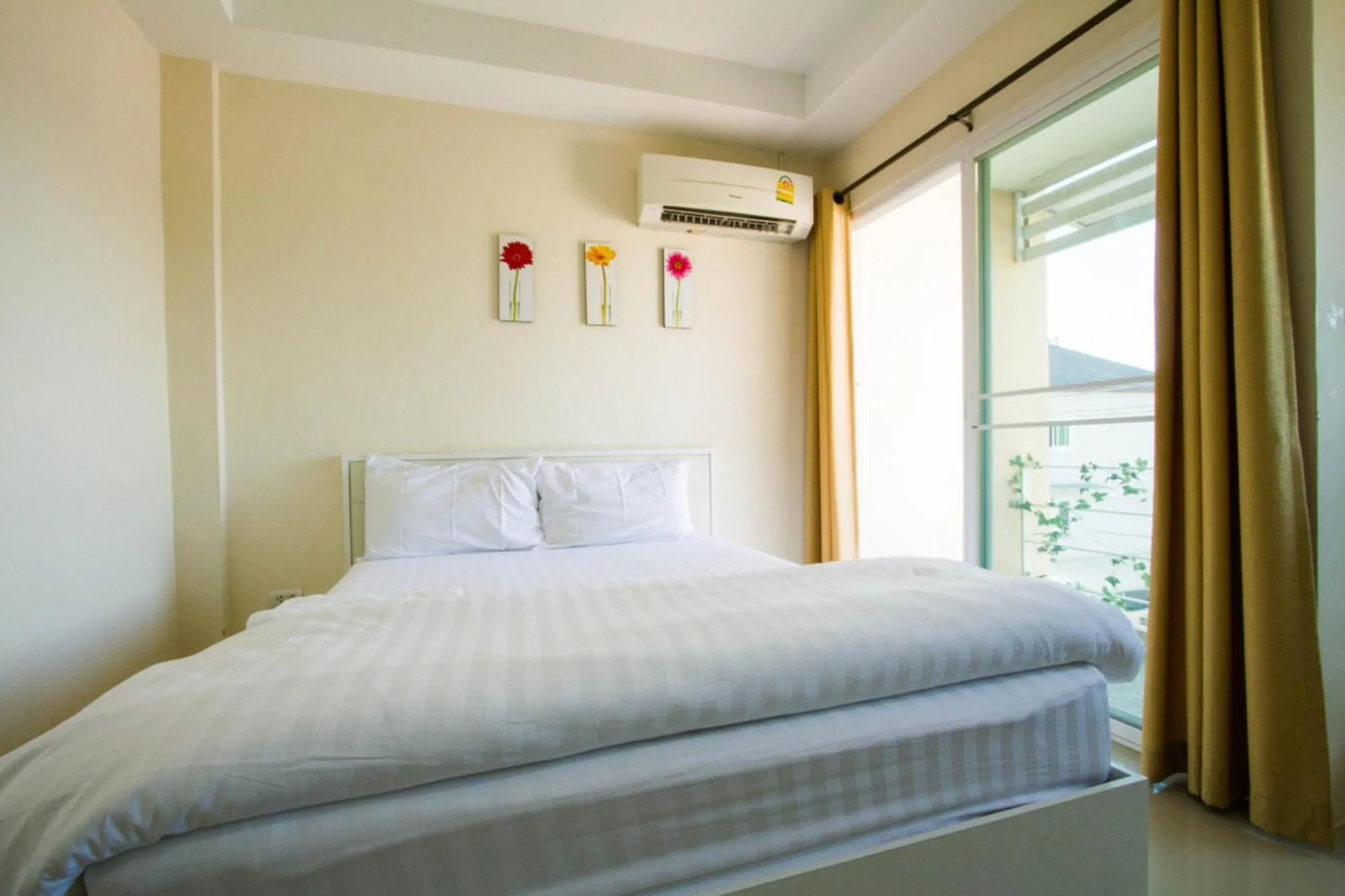 Bedroom, Bed in Lotus Suite Hua Hin