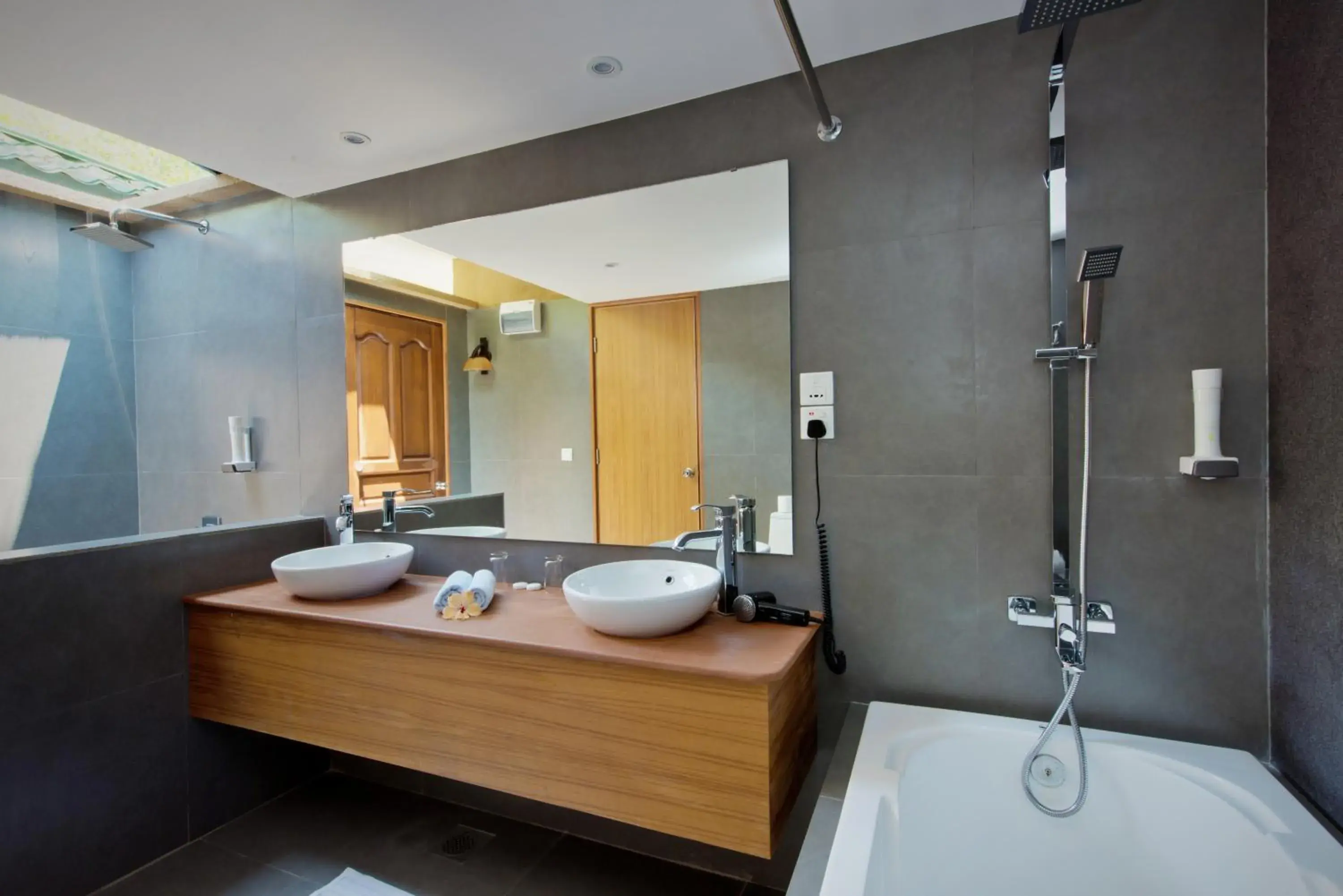 Deluxe Beach Villa in Eriyadu Island Resort Deluxe Beach Villa in Eriyadu Island Resort
