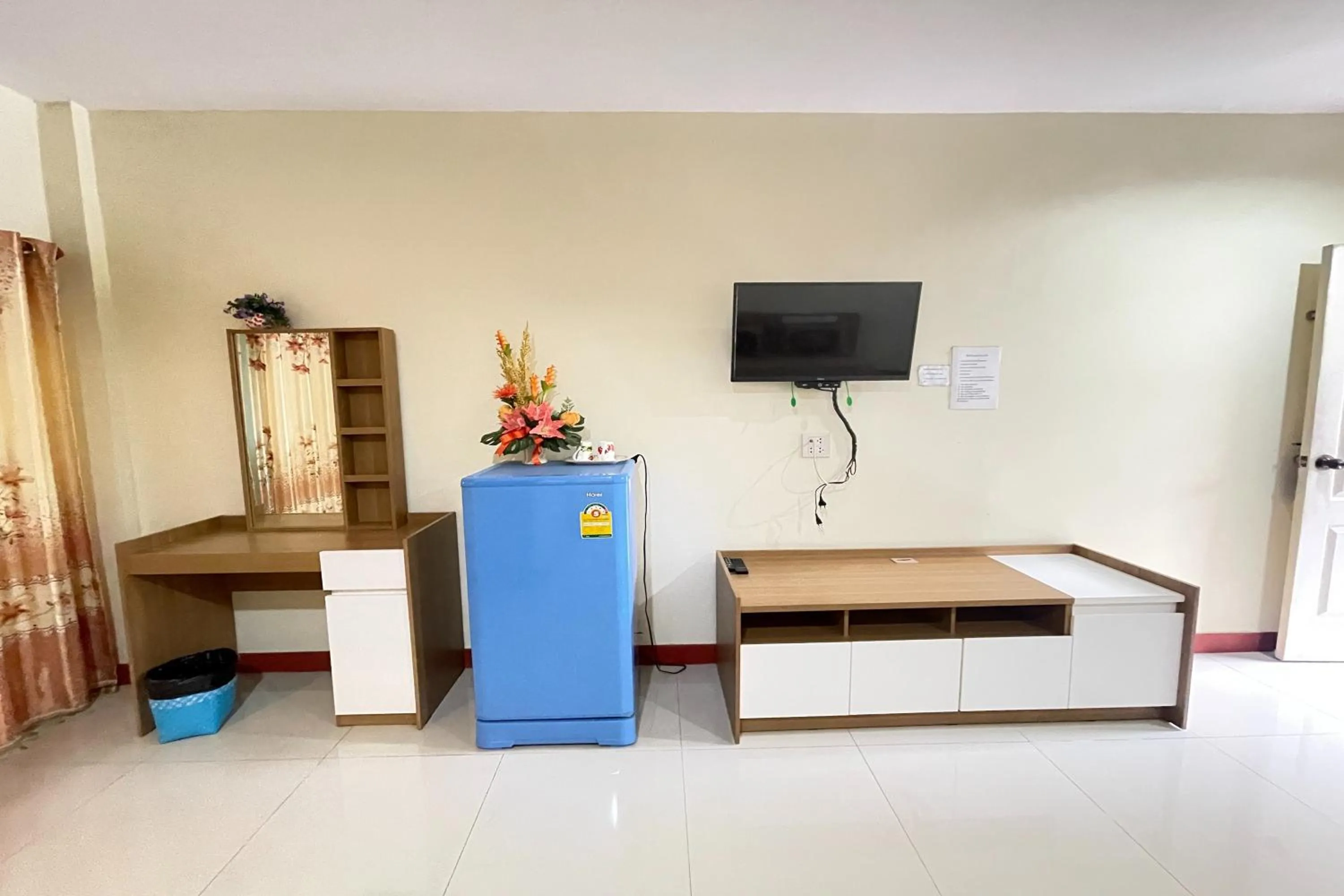 Bedroom in P&P Place