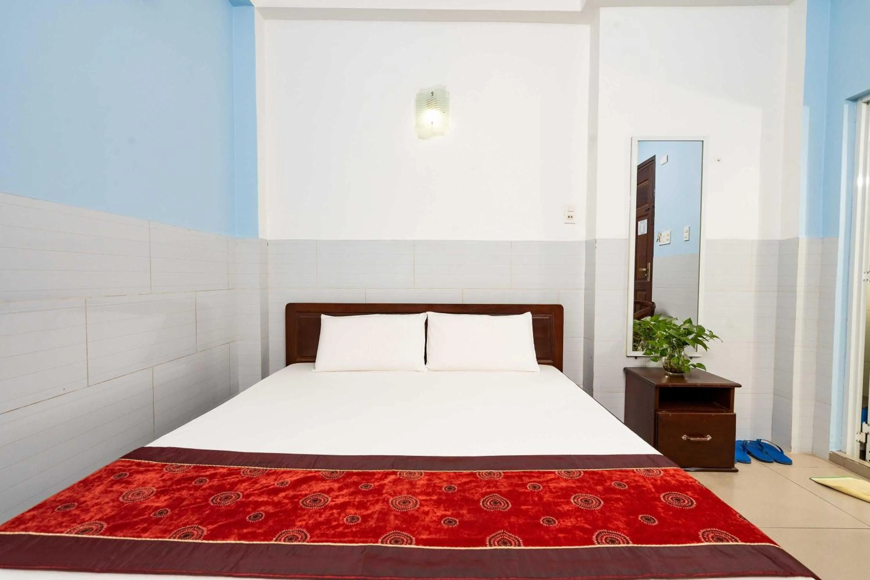 Bedroom, Bed in Collection O Hai Thanh Ba - Binh Thanh District
