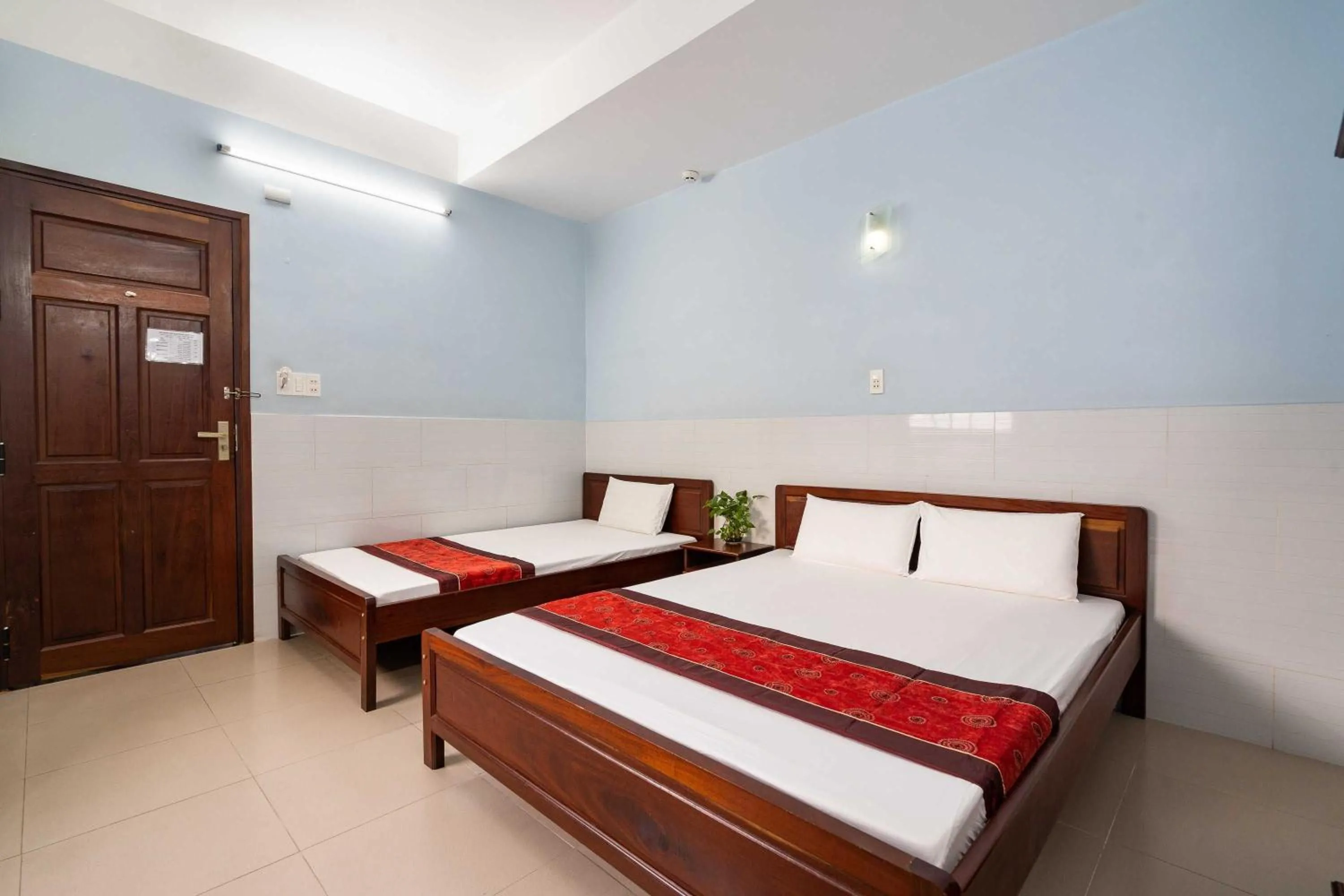 Bedroom, Bed in Collection O Hai Thanh Ba - Binh Thanh District