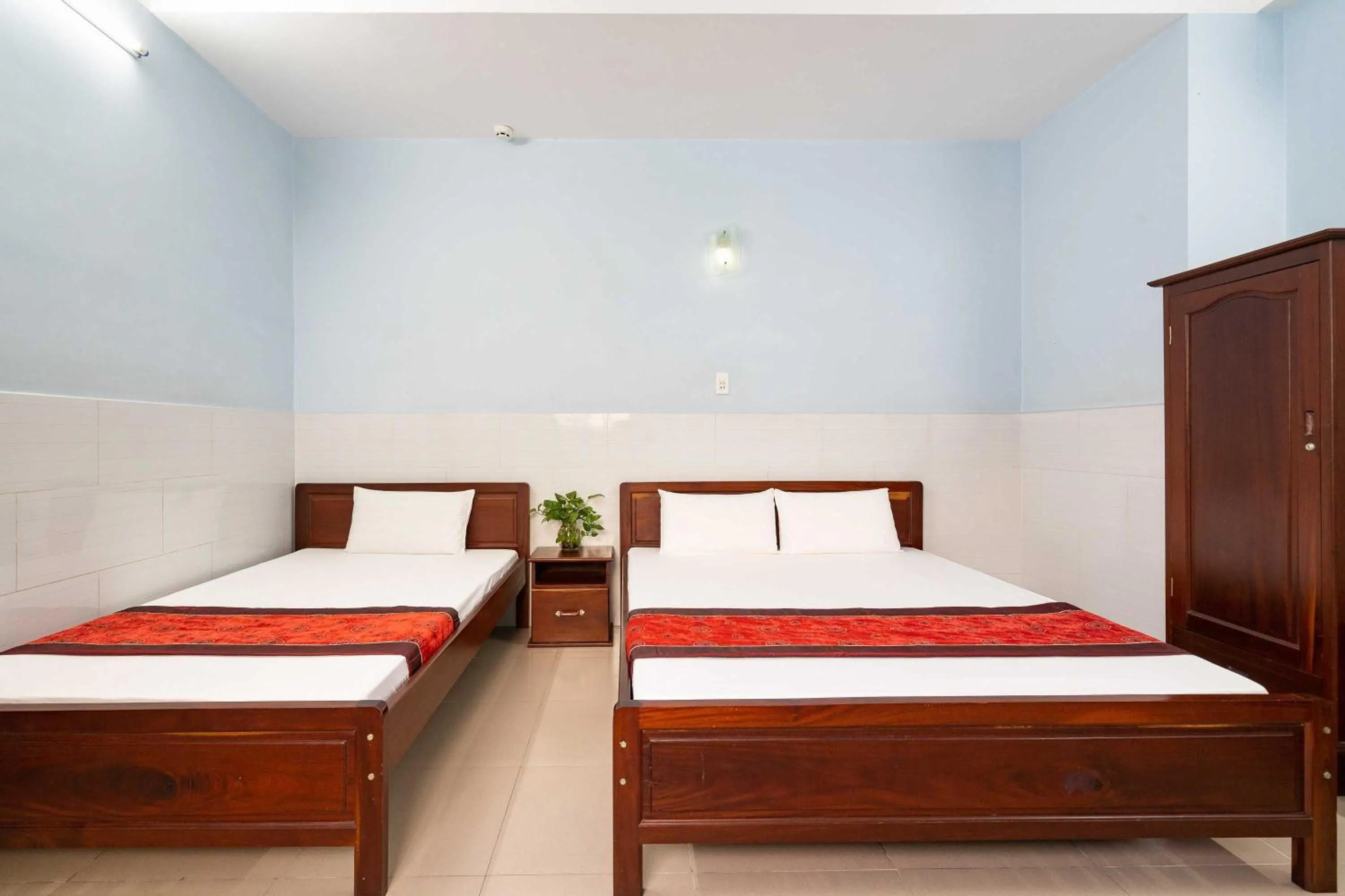 Bedroom, Bed in Collection O Hai Thanh Ba - Binh Thanh District