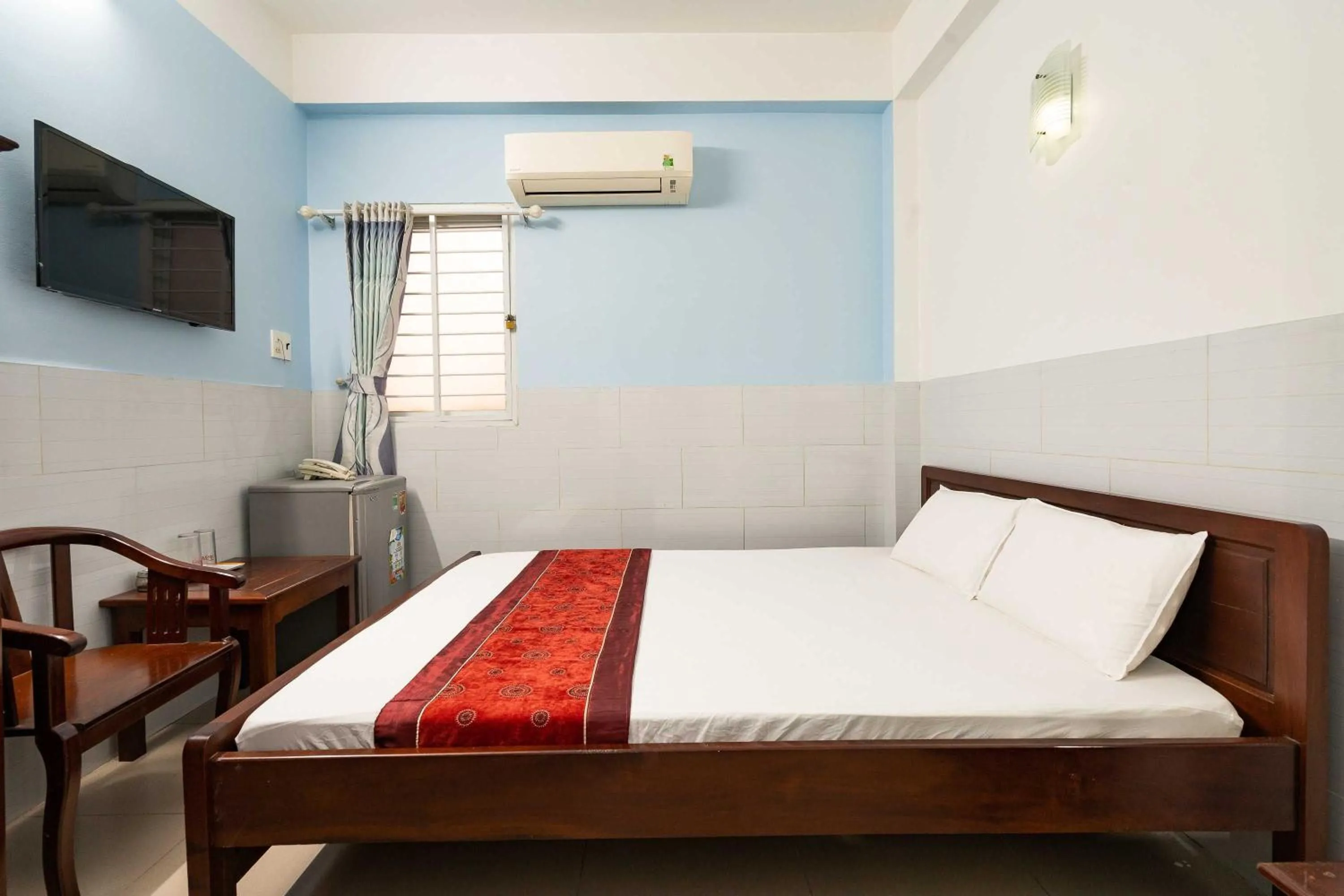 Bedroom, Bed in Collection O Hai Thanh Ba - Binh Thanh District