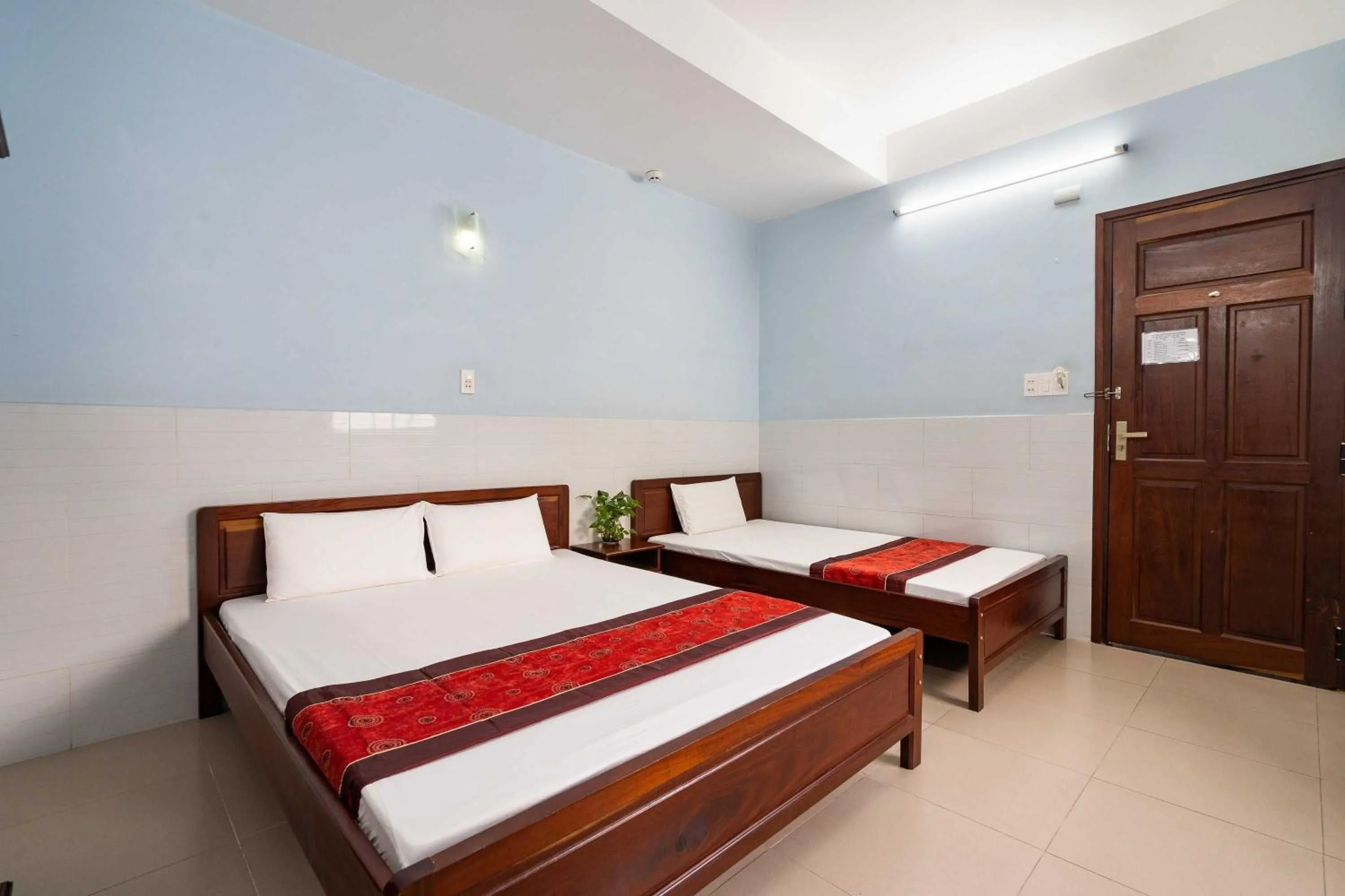 Bedroom, Bed in Collection O Hai Thanh Ba - Binh Thanh District
