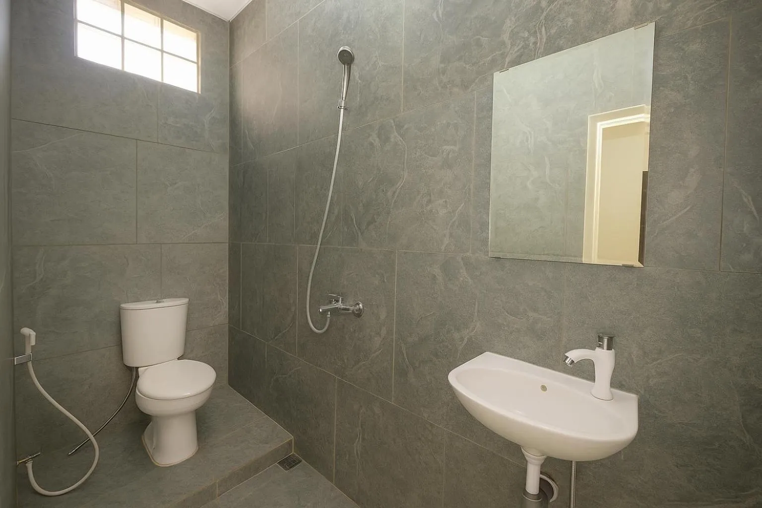 Shower in Lume Stay by Sinergi