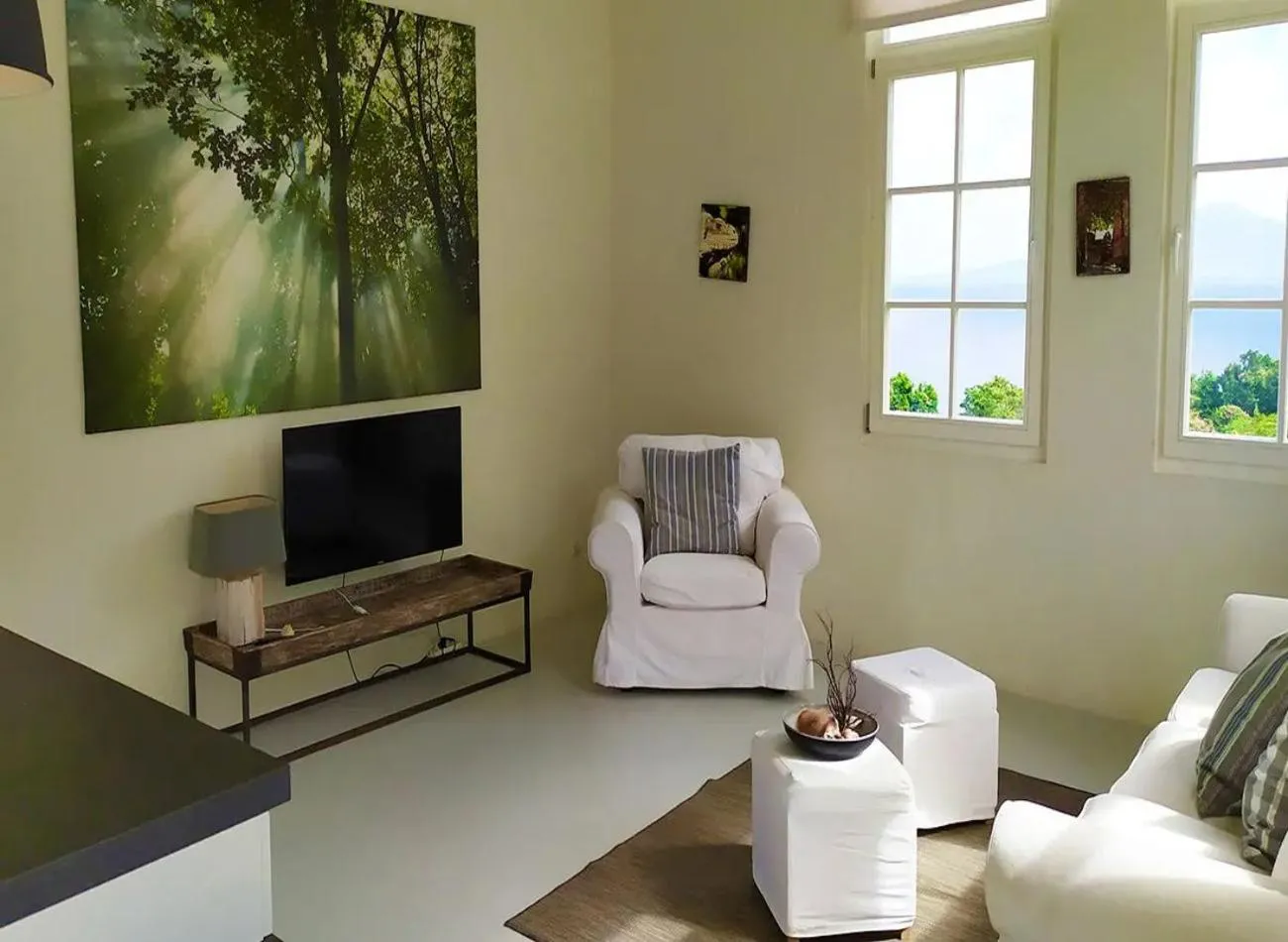 Living room in Whale Tails Island Suites & Villas