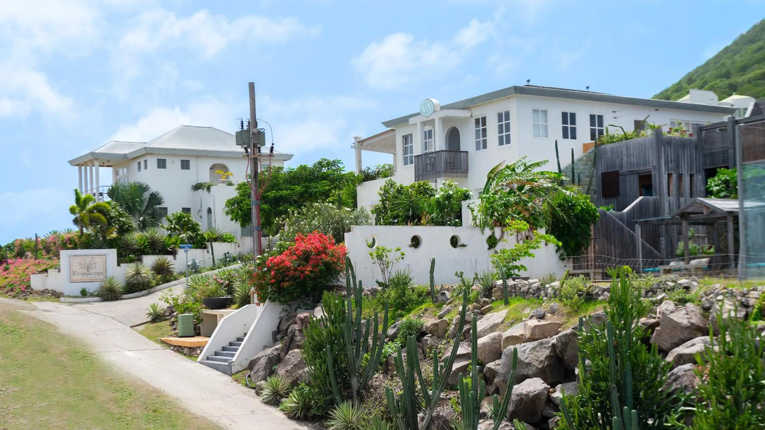 Property building in Whale Tails Island Suites & Villas