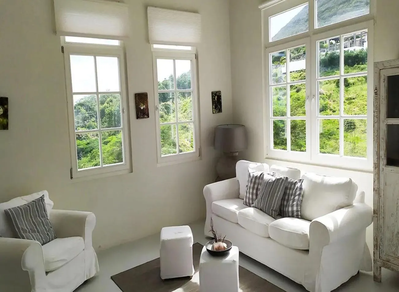 Living room in Whale Tails Island Suites & Villas