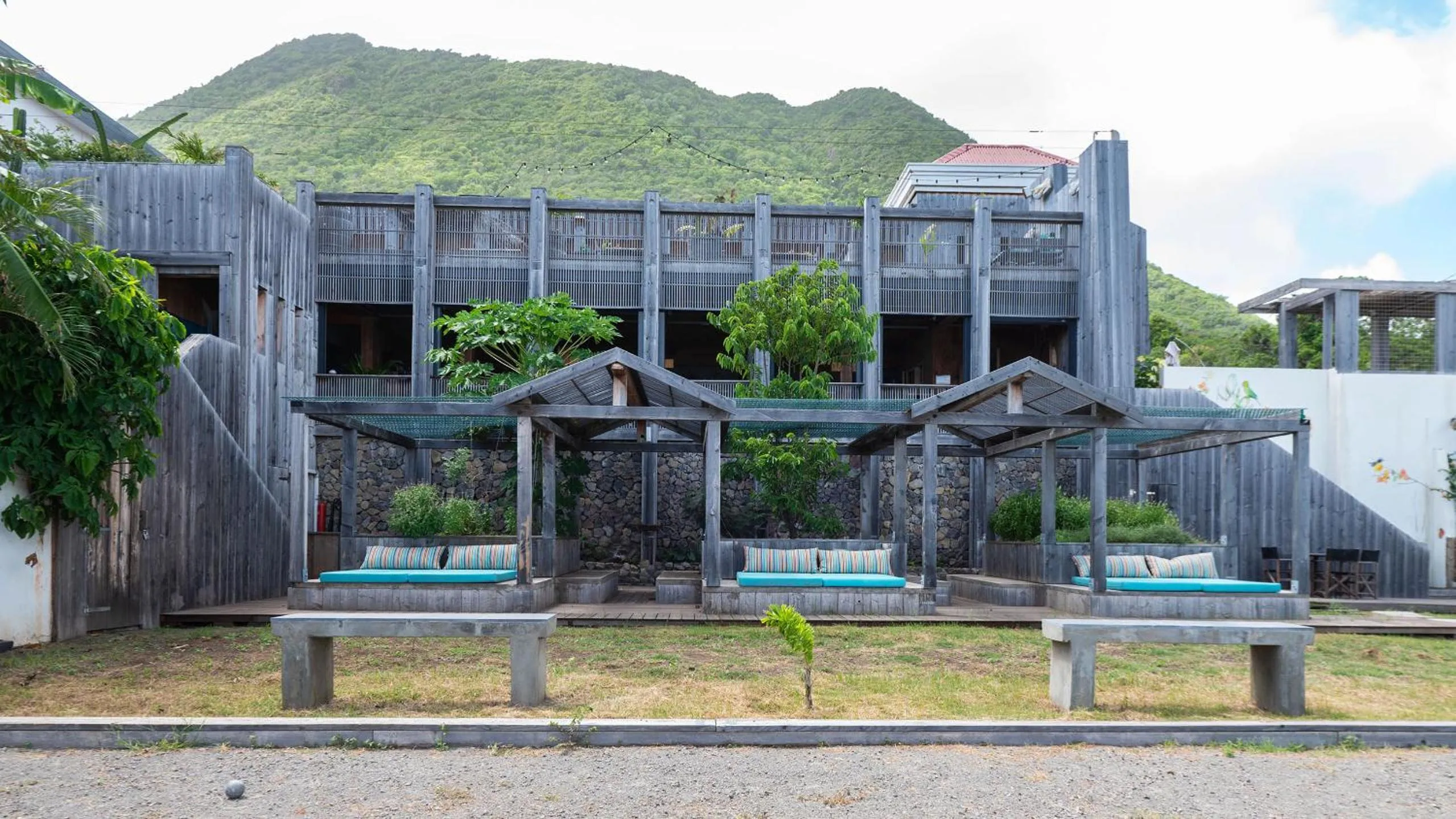 Property building in Whale Tails Island Suites & Villas