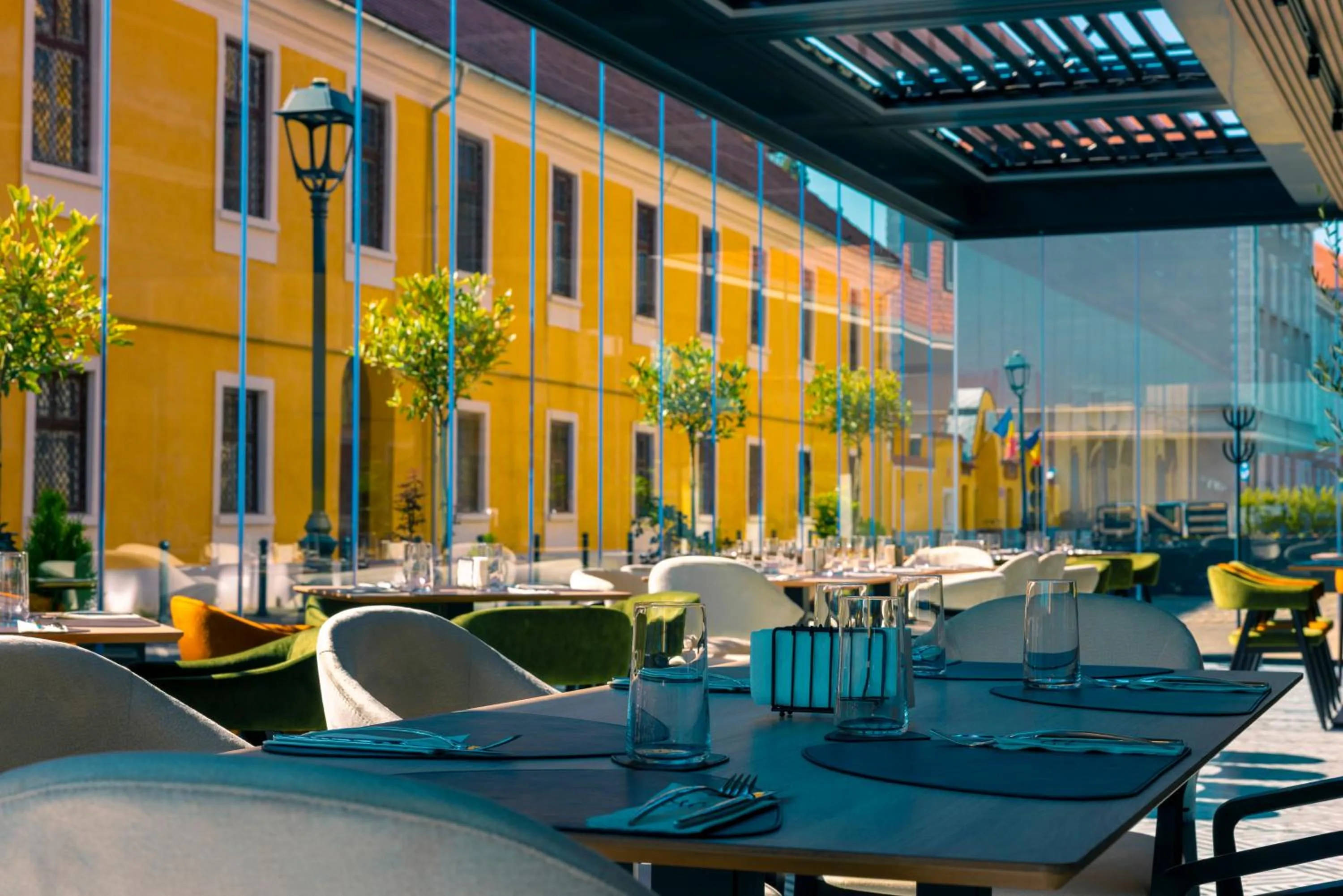Restaurant/places to eat in ONE Hotel