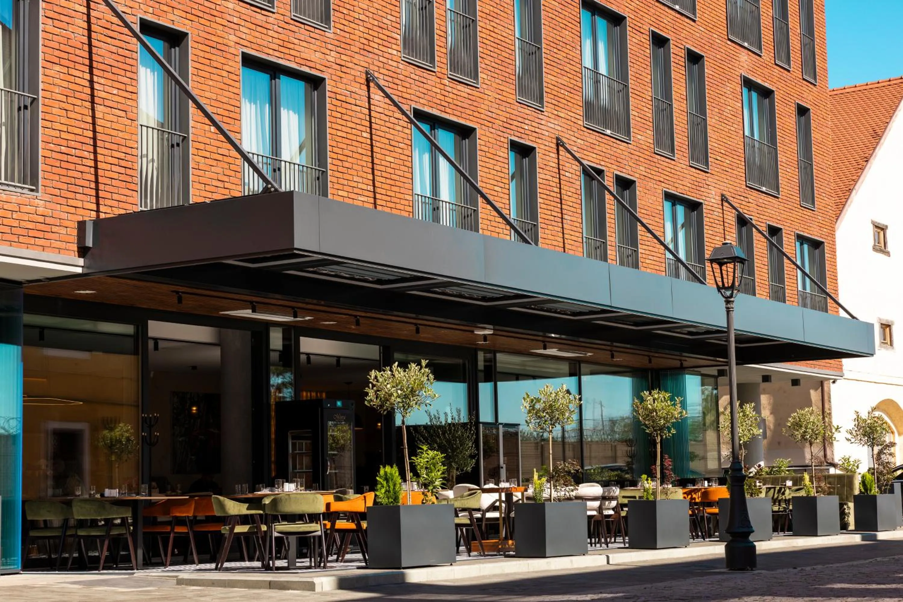 Restaurant/places to eat in ONE Hotel